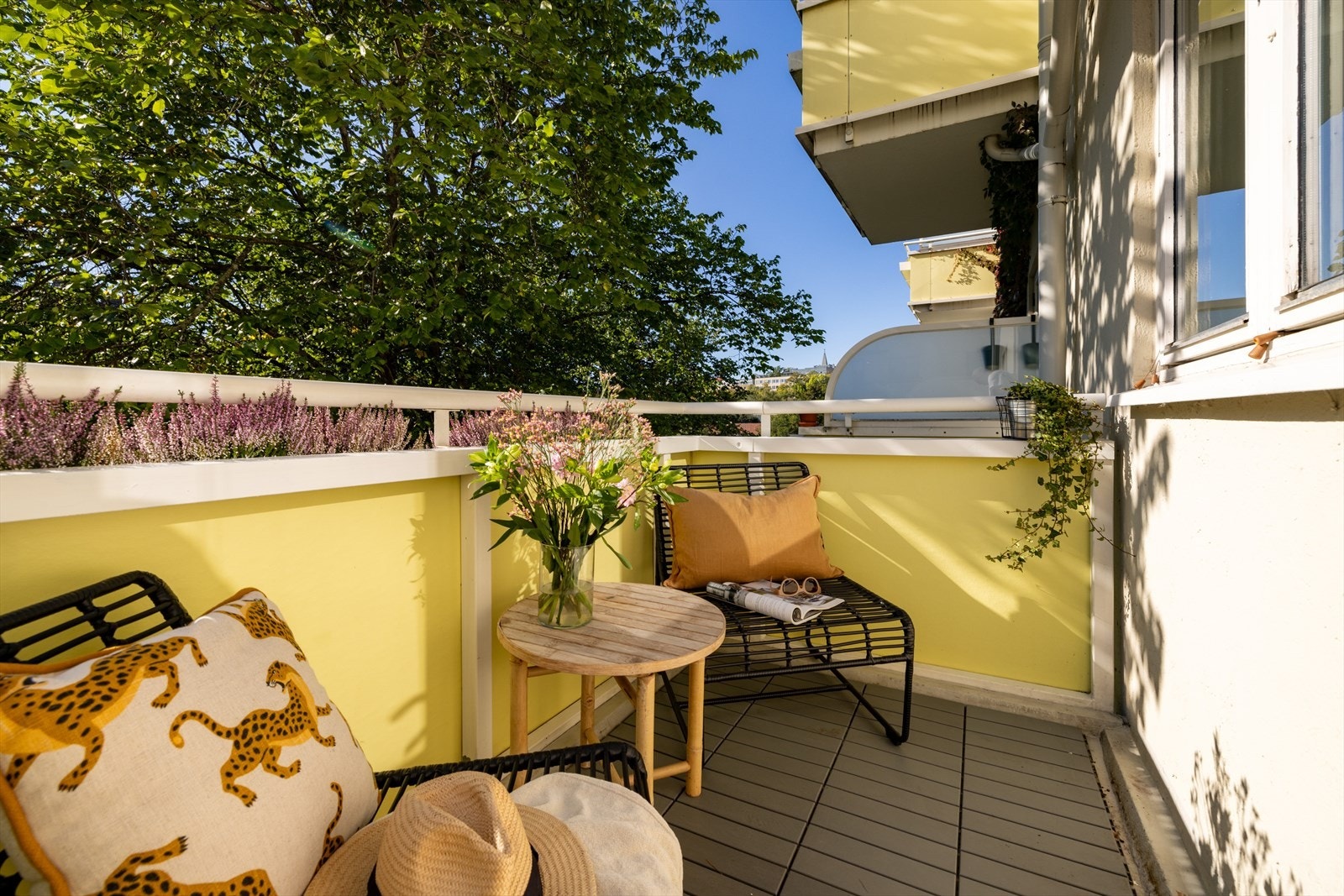 - Sørvendt solrik balkong på ca. 3 m² - Galleribilde