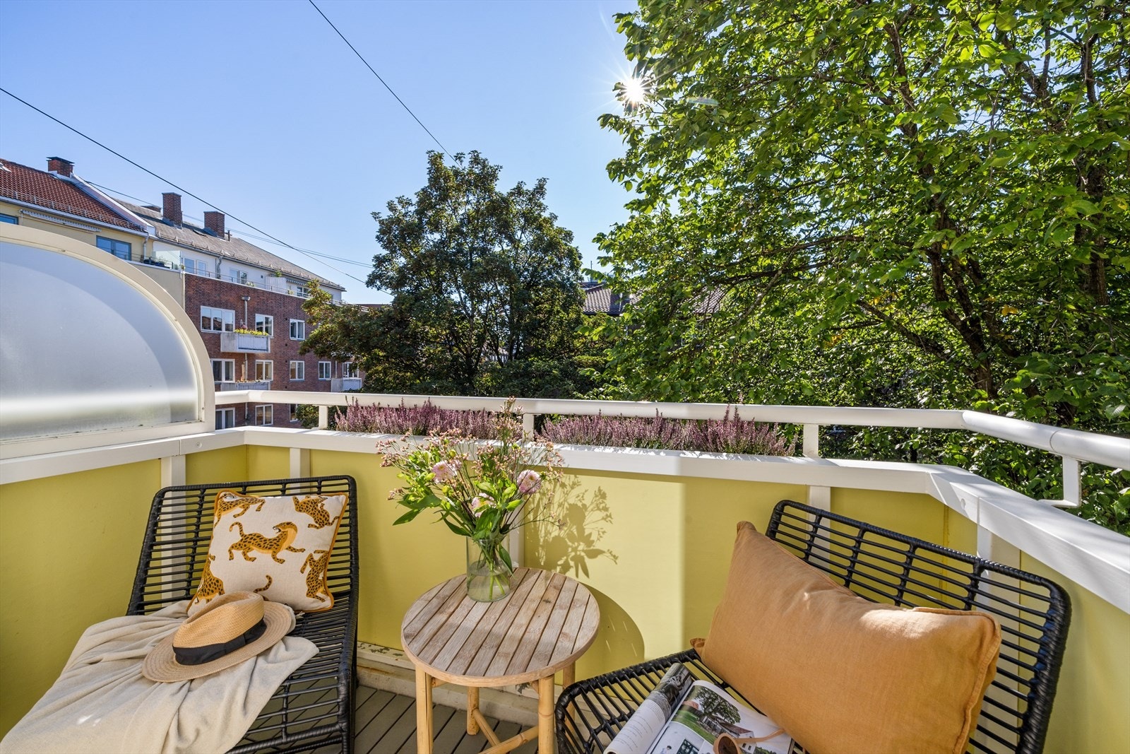 - Har du noen spørsmål? Kontakt Christoffer Edstrøm Jacobsen - (t): 46 90 97 17 - Nordvik Bygdøy Allé - Galleribilde