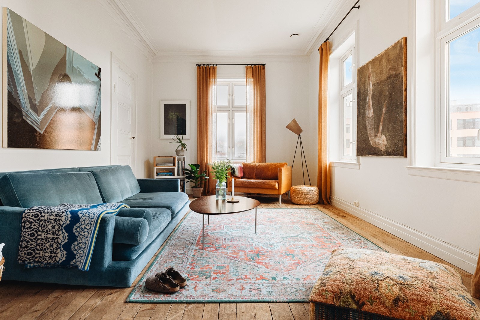 Stuen med de tofløyet dør. Galleribilde