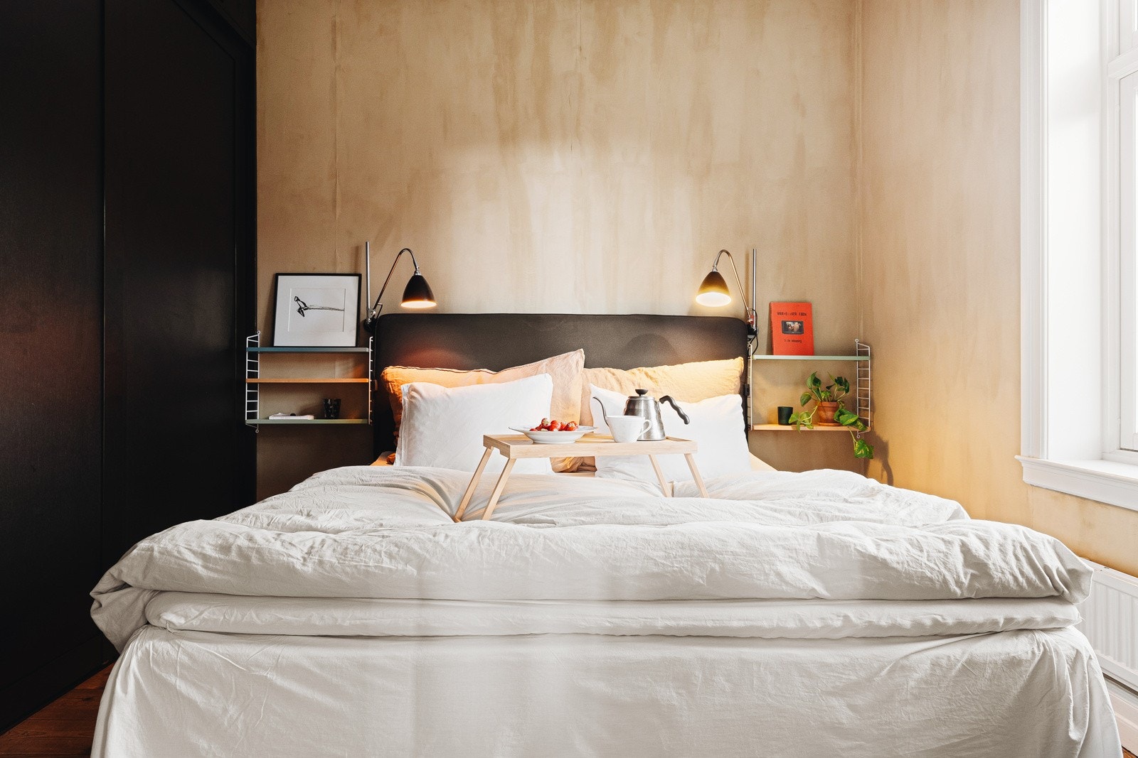 Hovedsoverom med stor garderobe. Galleribilde