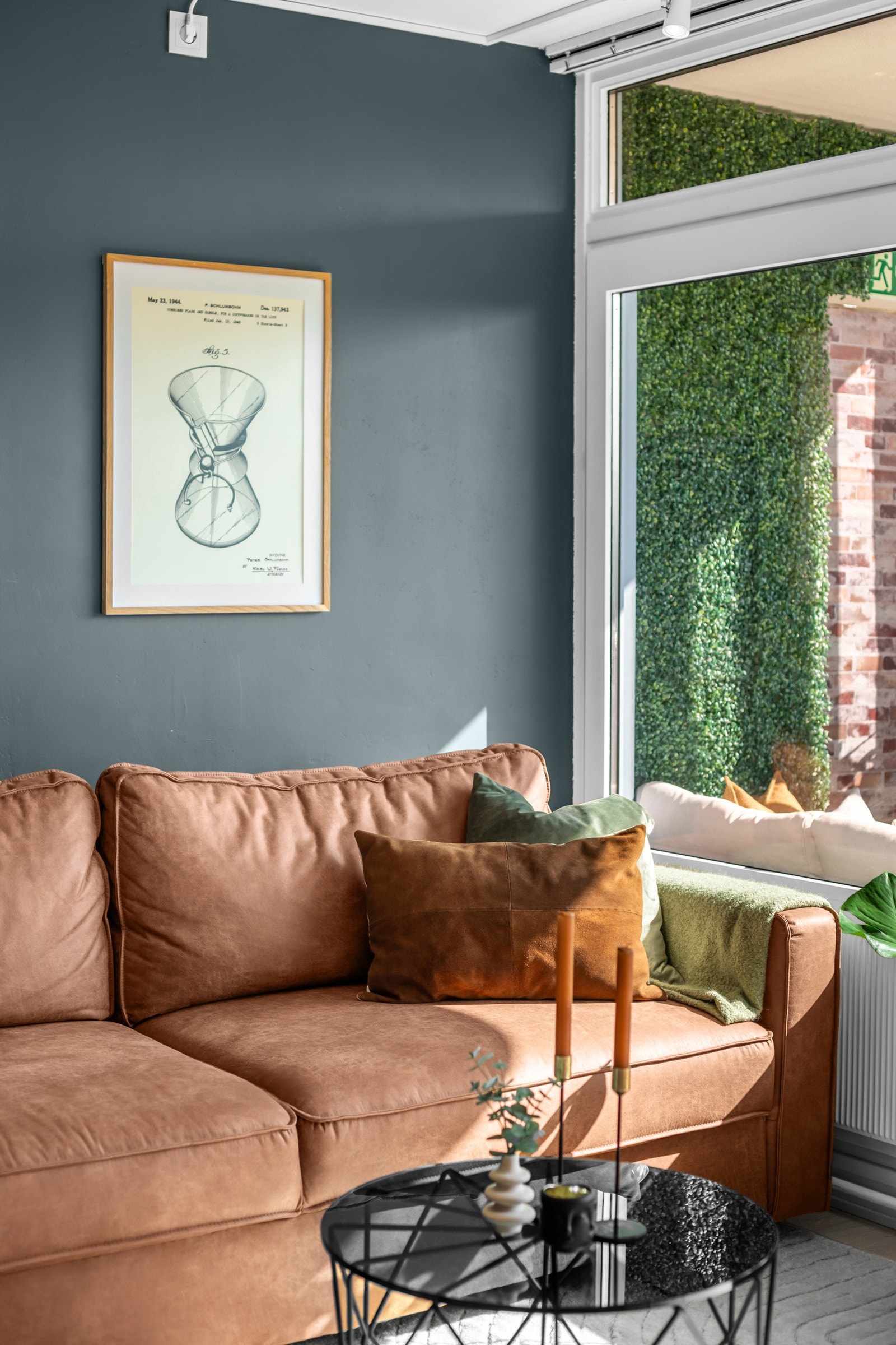 Felleskostnadene inkluderer bl.a. oppvarming, varmtvann, internett og kabel-TV. Galleribilde