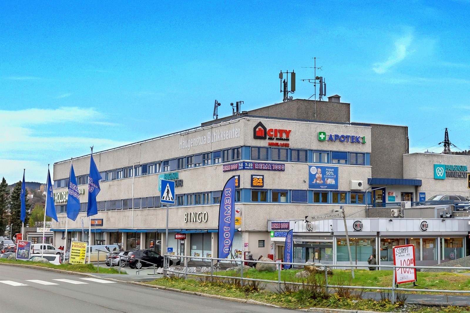 Beliggenheten byr på gangavstand til det meste du måtte trenge i hverdagen. Galleribilde