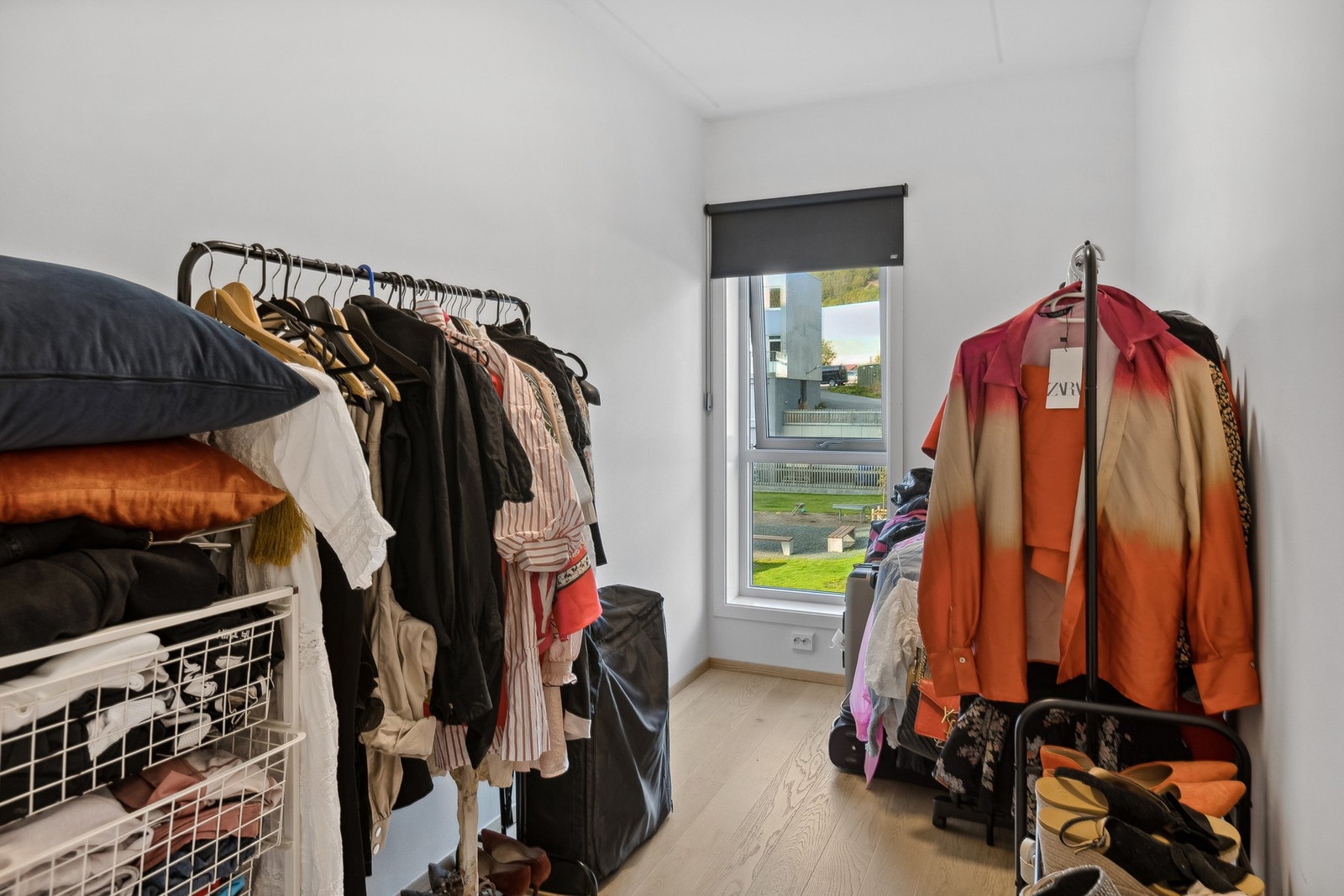 Soverom 3 er i dag brukt som garderoberom. Galleribilde