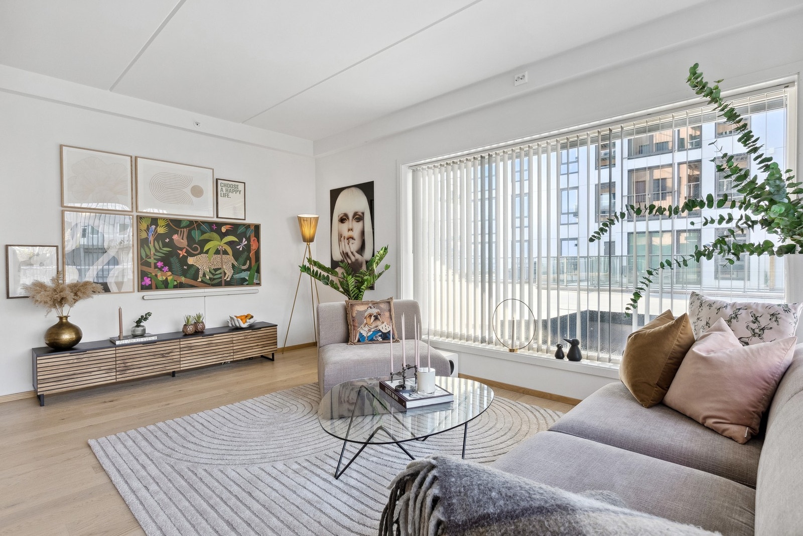 Vannbåren varme i gulv bidrar til å holde strømkostnadene nede. Galleribilde