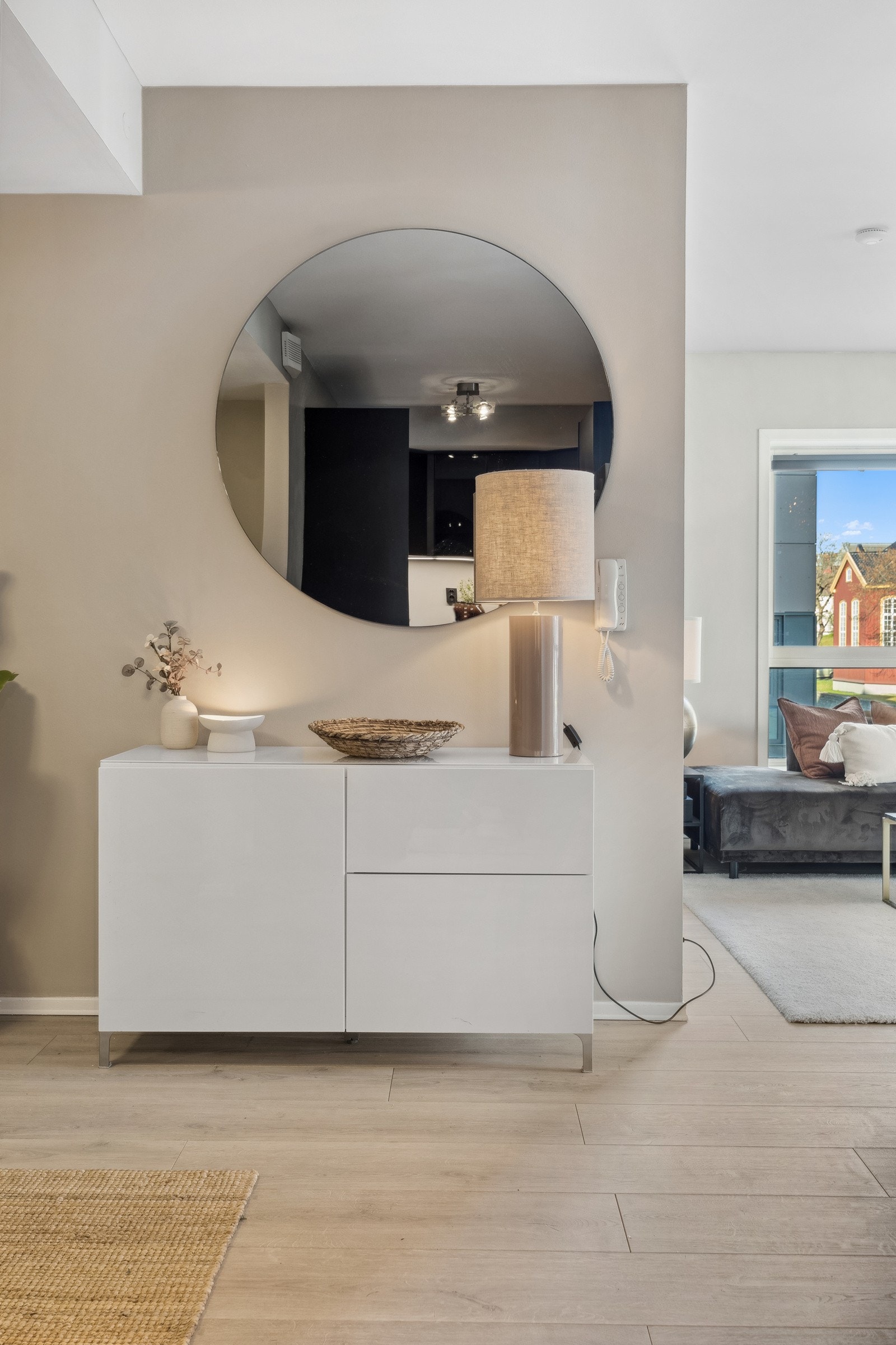 Leiligheten oppleves som åpen og arealeffektiv. Galleribilde