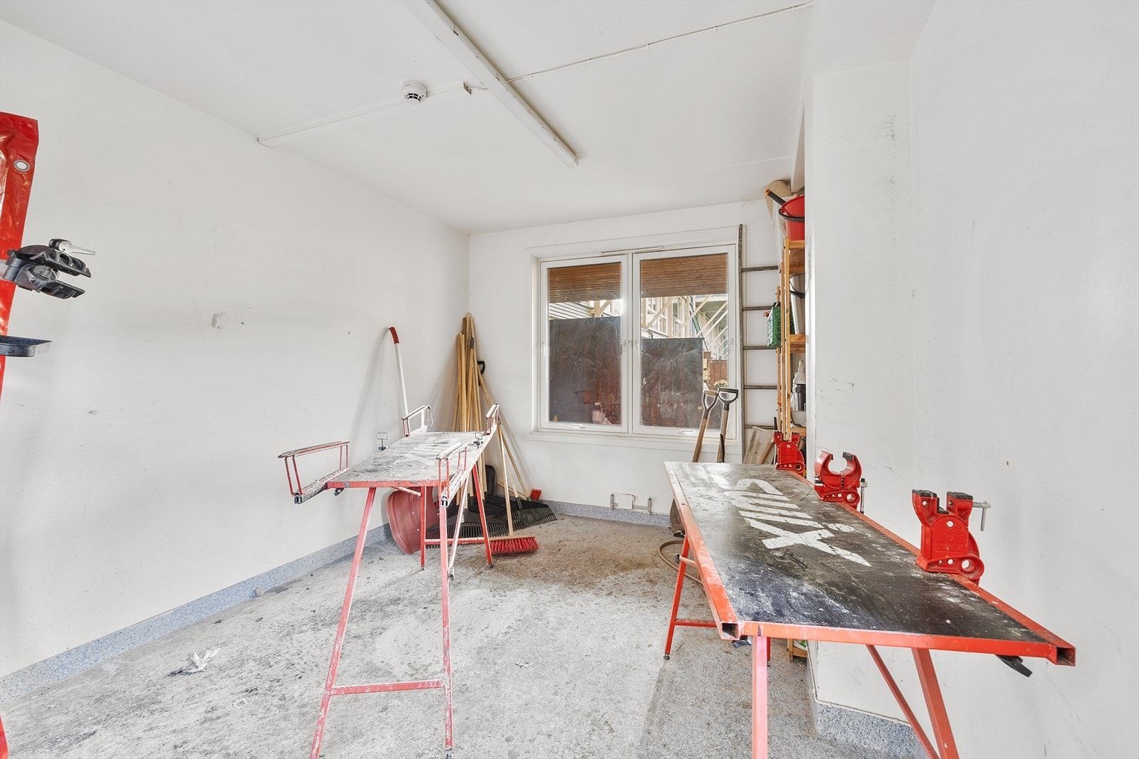 Felles smørebod. Galleribilde