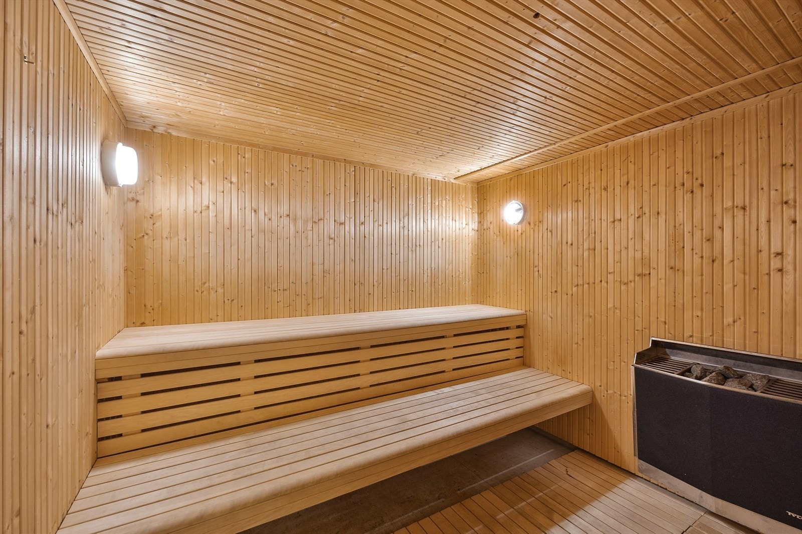 Felles badstue for avslapning og velvære. Galleribilde