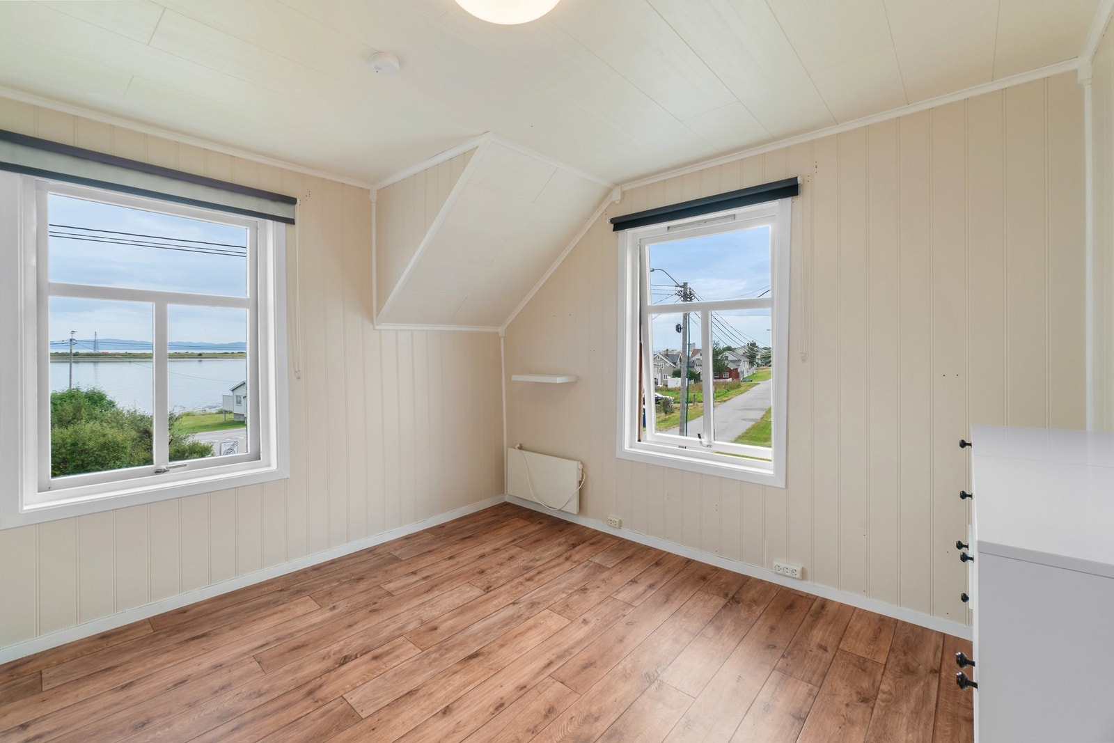 Soverom 2 mot sørvest. Galleribilde