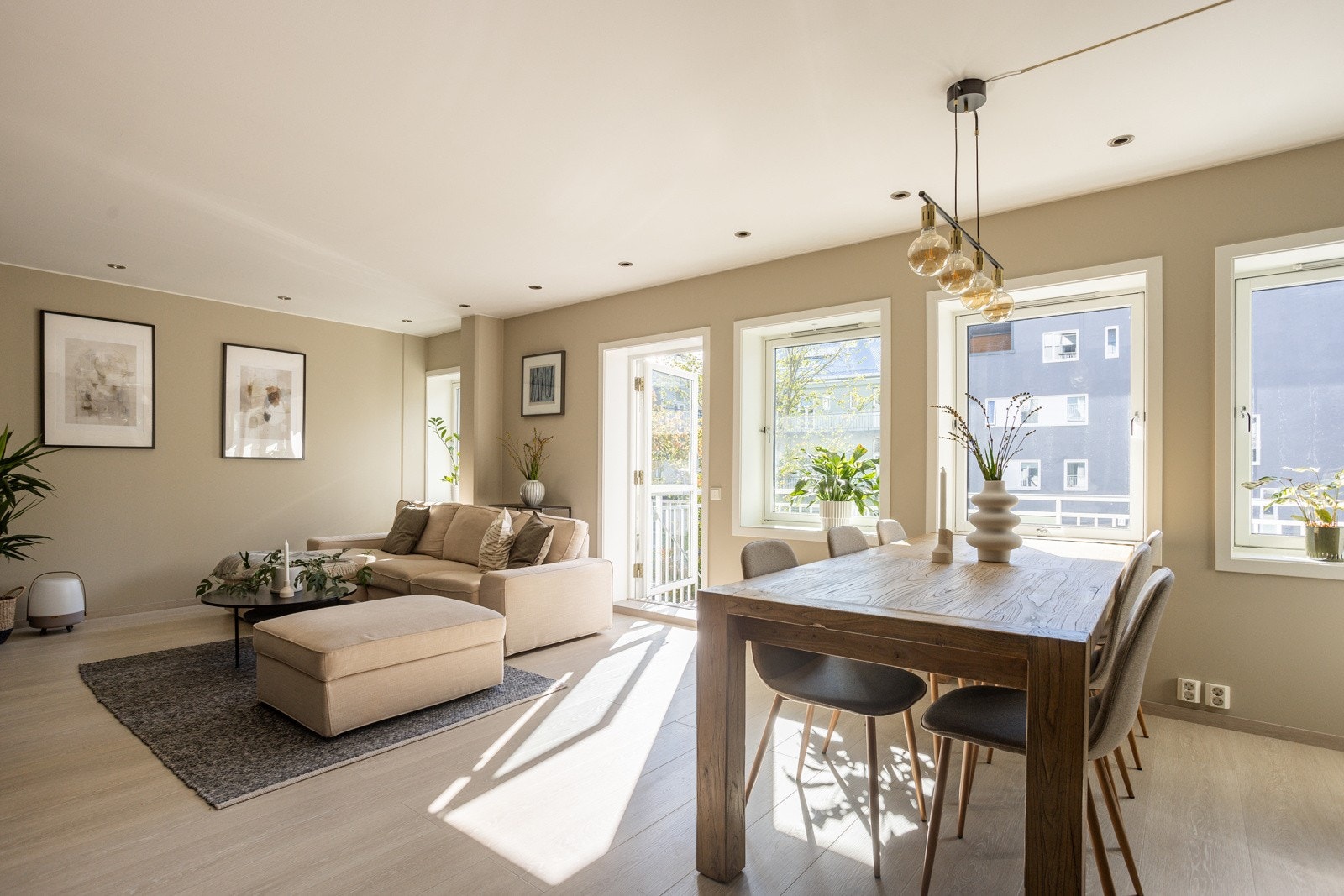 Nedbetaler man sin andel fellesgjeld via IN-ordningen vil felleskostnadene reduseres til kr 3.331,- pr. mnd. Galleribilde