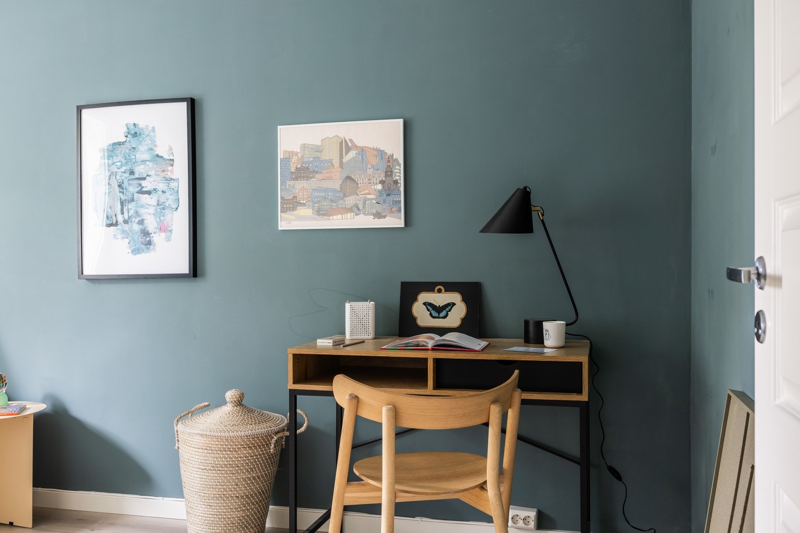 Godt med plass til hjemmekontorløsning. Galleribilde