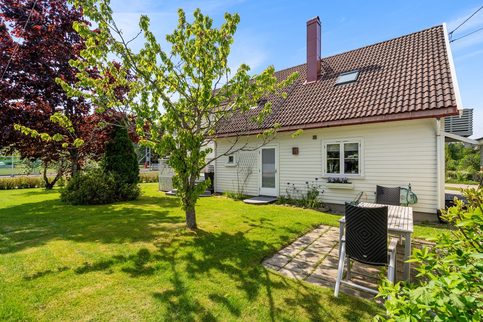 Frodig og flott hage Galleribilde