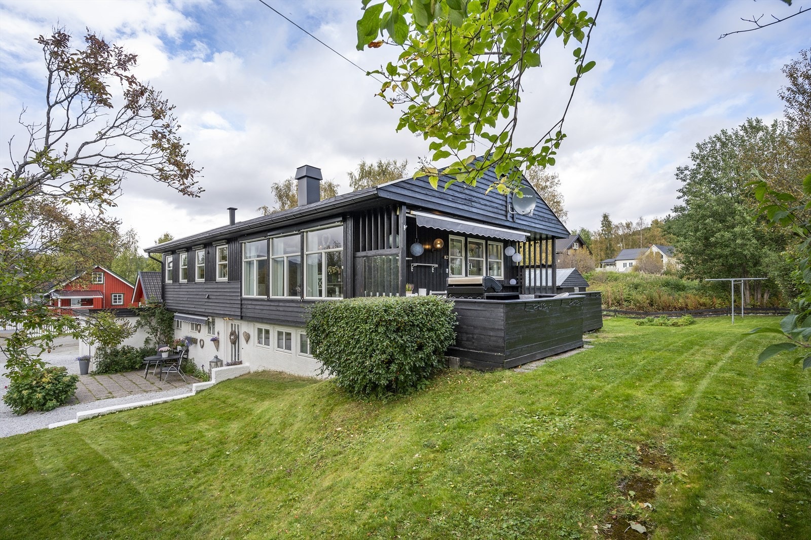 Stor og fin enebolig beliggende like ved Dombås sentrum. Galleribilde