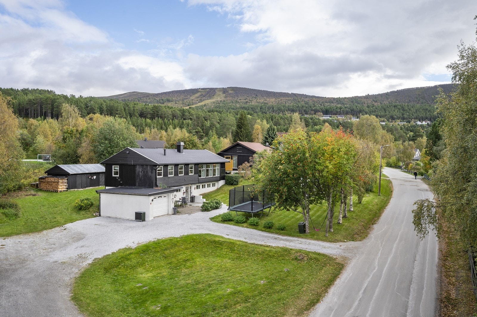 Eiendommen ligger i et rolig og barnevennlig område. Galleribilde