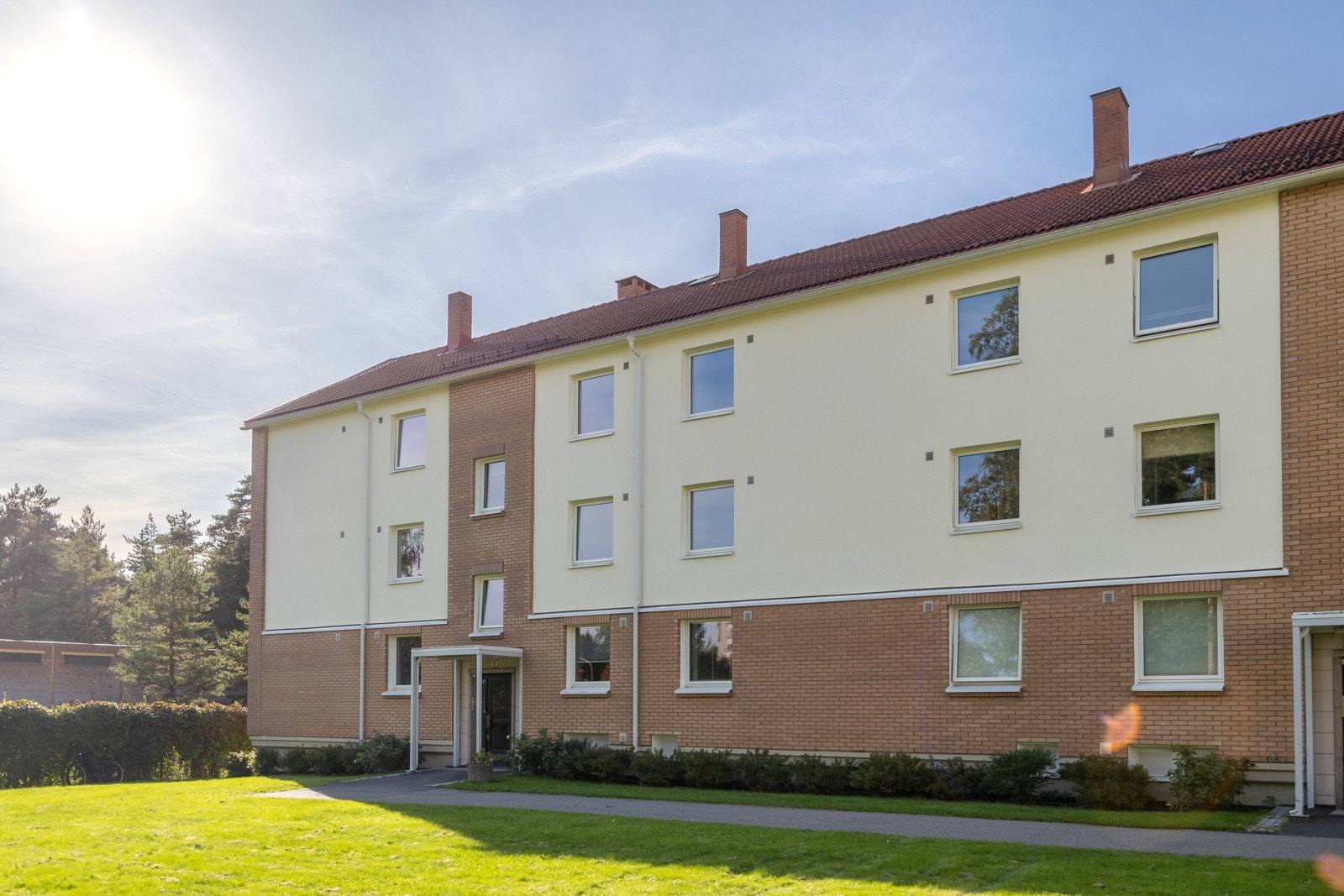 Leiligheten har en attraktiv og sentral beliggenhet på Bergkrystallen/Lambertseter, i et rolig og fredelig område. Galleribilde