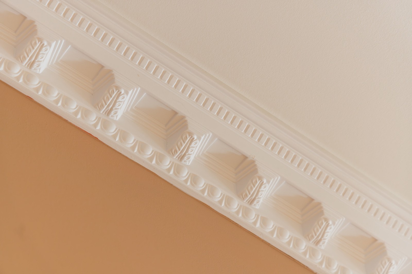 Flott stukkatur. Galleribilde