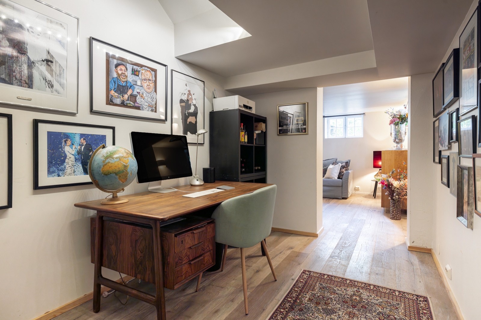 Gang i underetasjen. Galleribilde