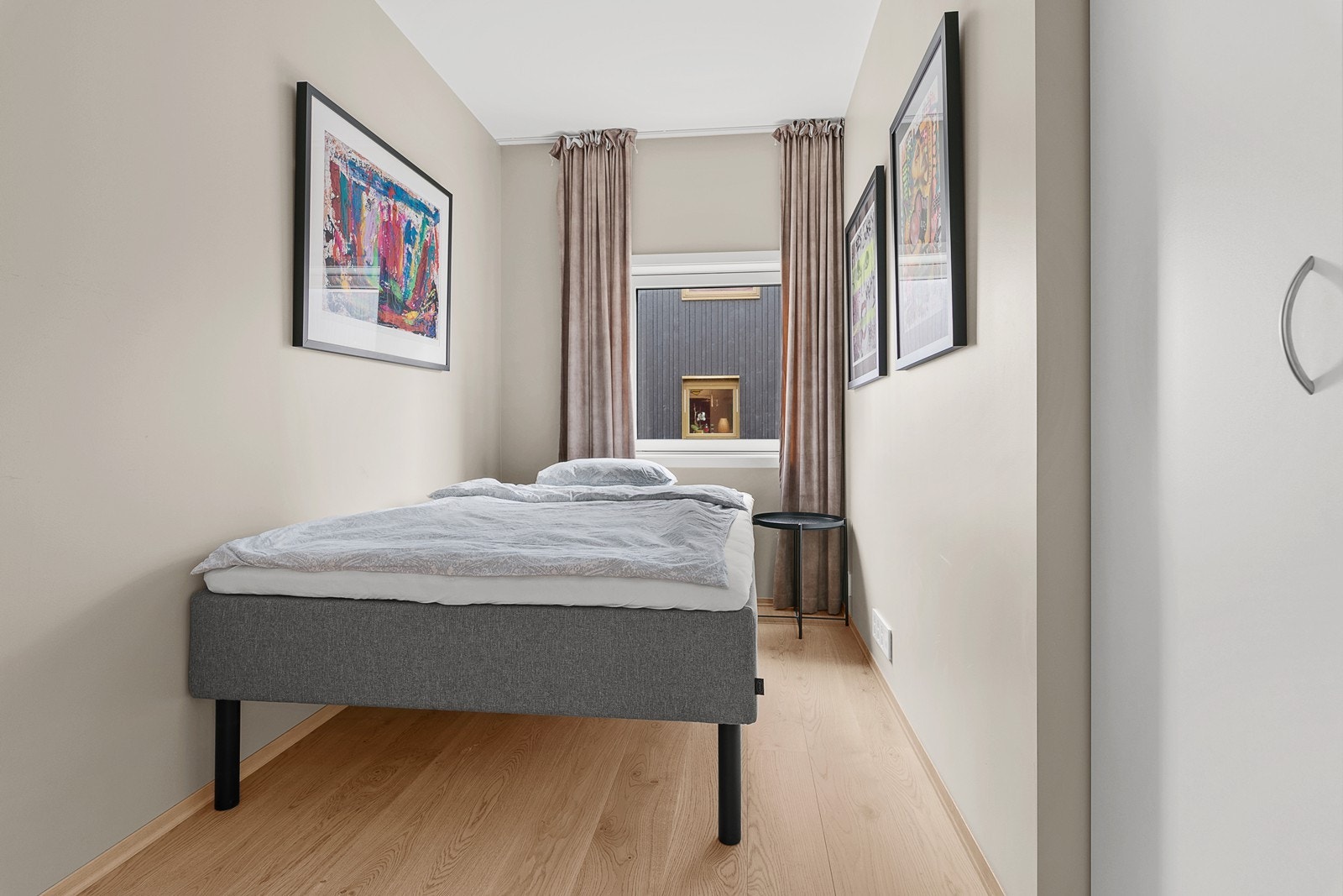 Soverom nummer to er av praktisk størrelse Galleribilde