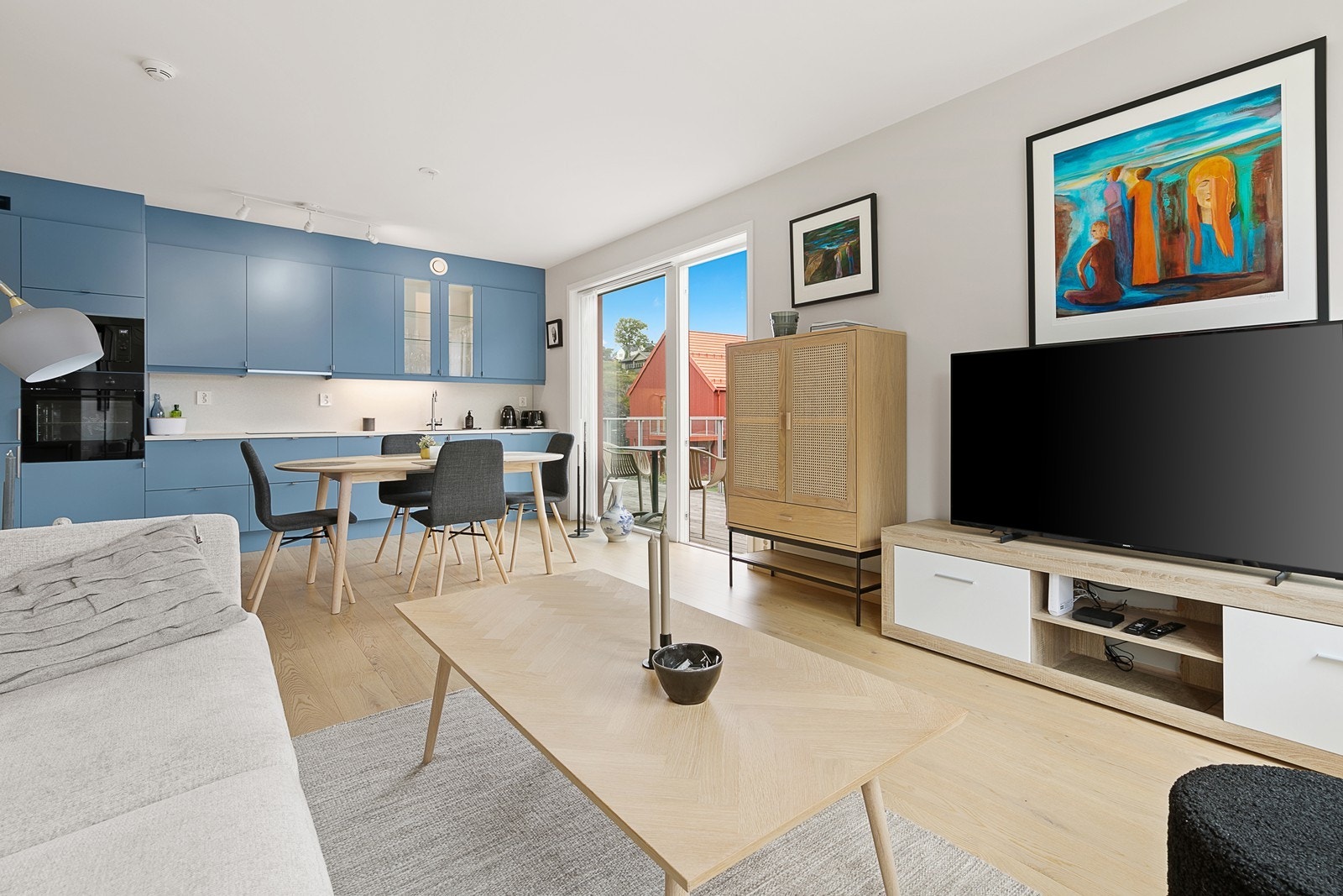 Fra stue mot kjøkken Galleribilde