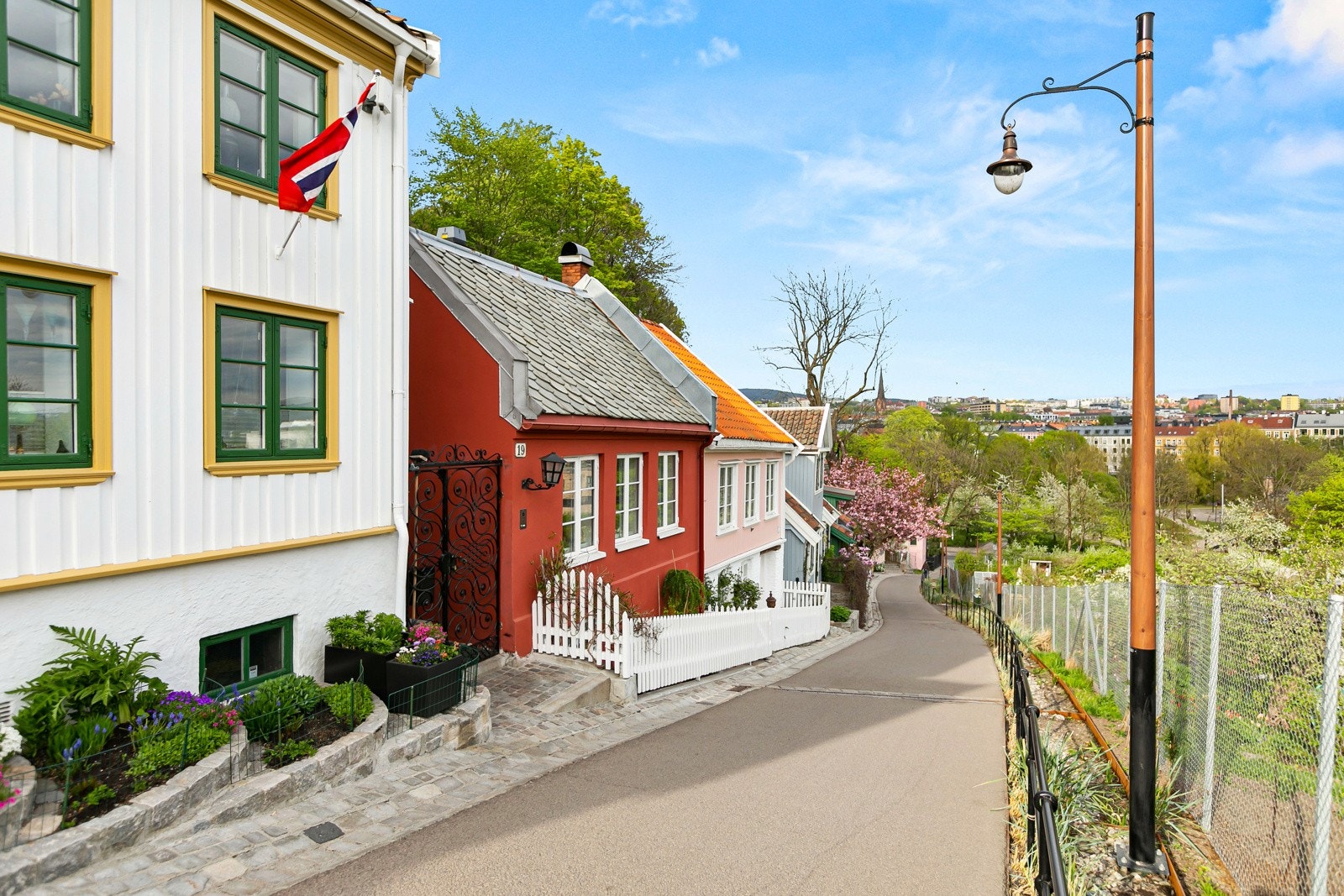 Sjarmerende Telthusbakken ligger kun en kort spasertur unna. Galleribilde