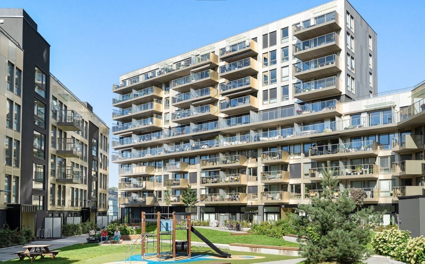 Bakgård - Kvartalshagen Galleribilde