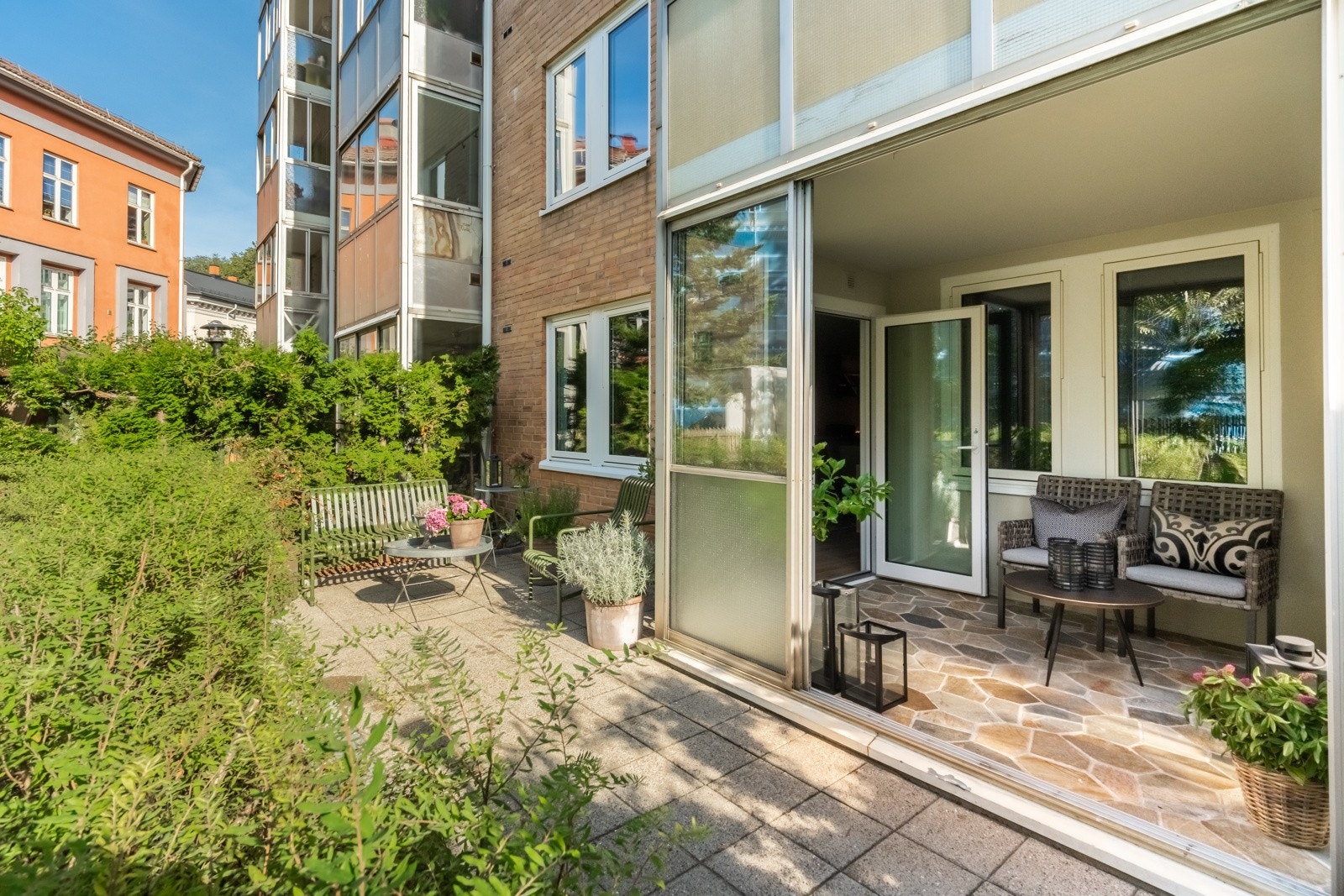 - Her kan sommerdager nytes i solveggen - Galleribilde