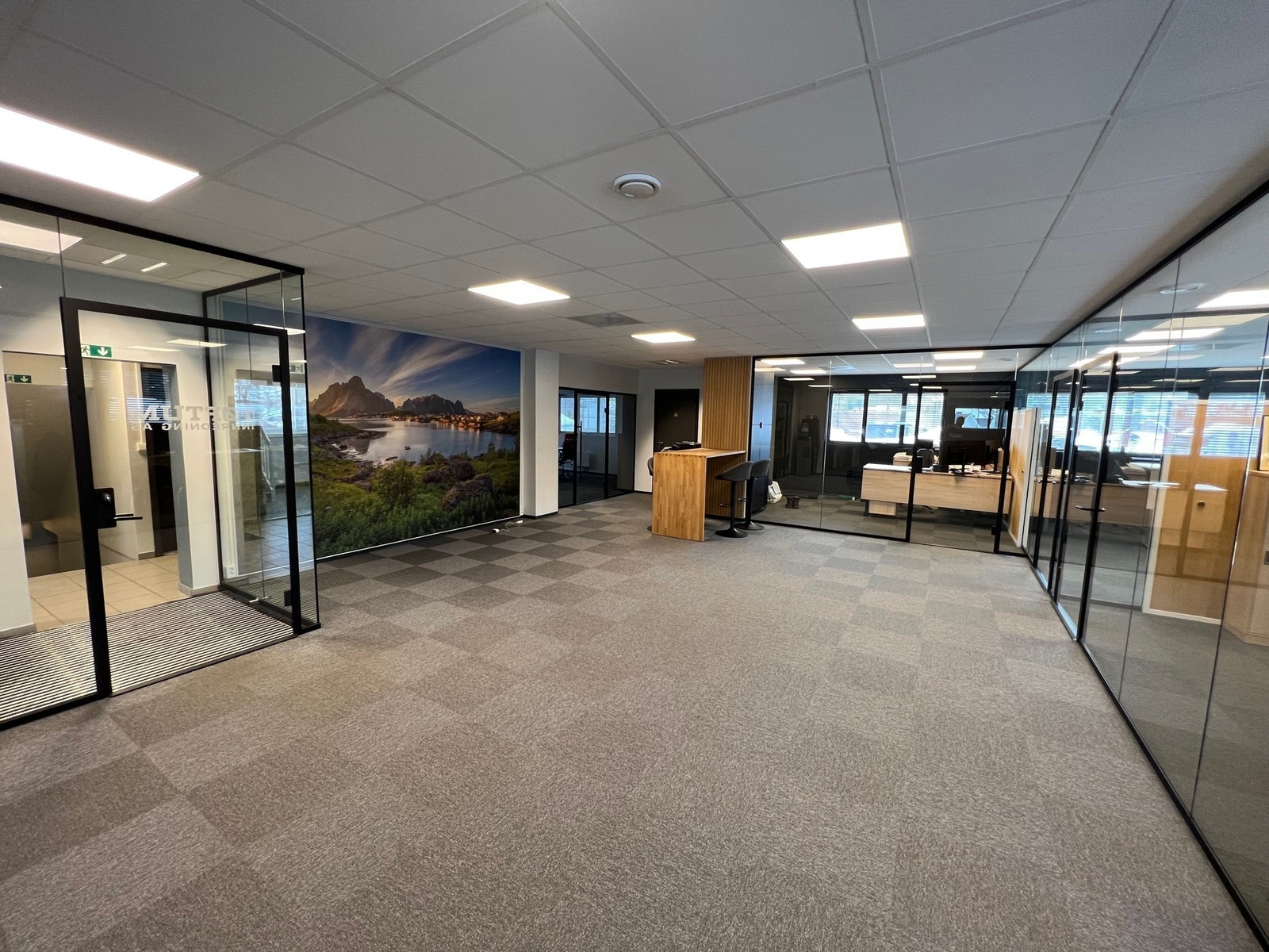 Etter oppussing så vil kontorene være tilsvarende lik dette kontoret på bildet. Galleribilde