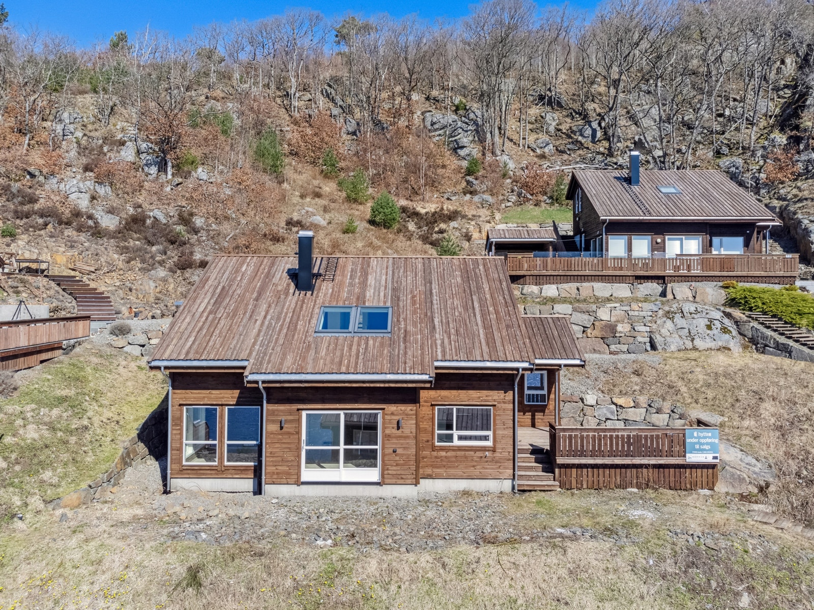 Planlagt hyttetype på tomt lik den bakerste av de to hyttene Galleribilde