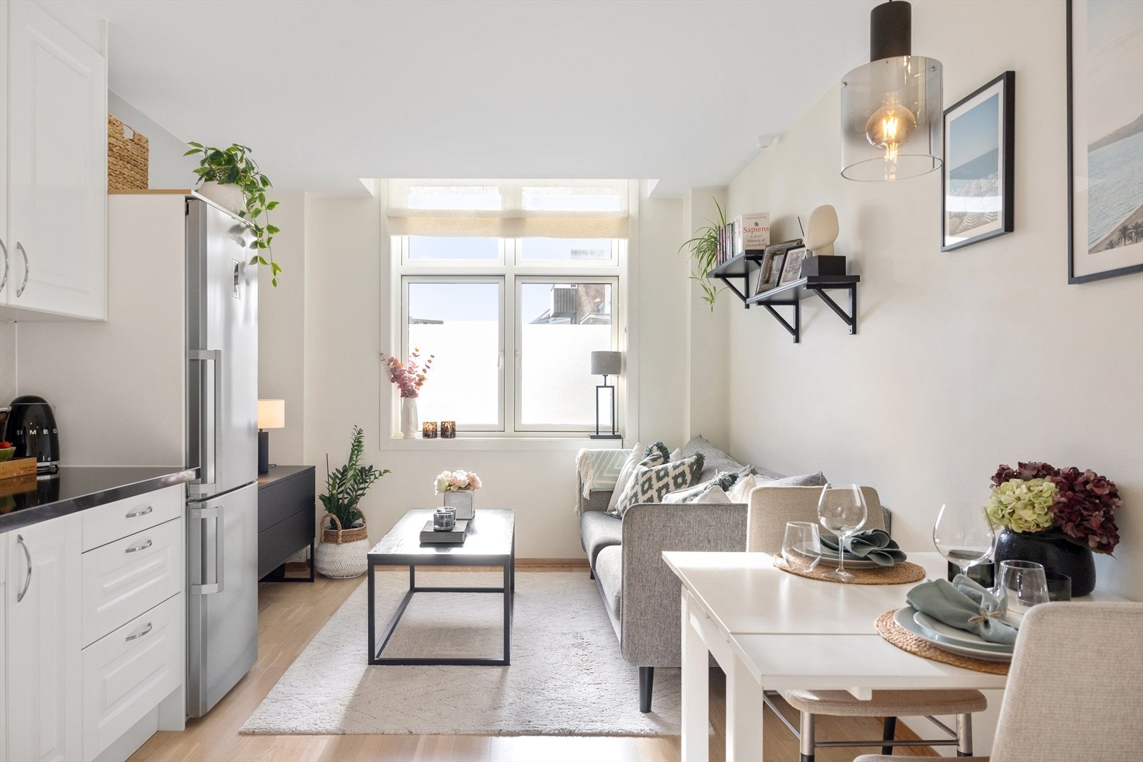 Nordvik v/Konstantin Karlsson ønsker velkommen til en stilfull 2-roms leilighet i Stavangergata 46 A. Galleribilde