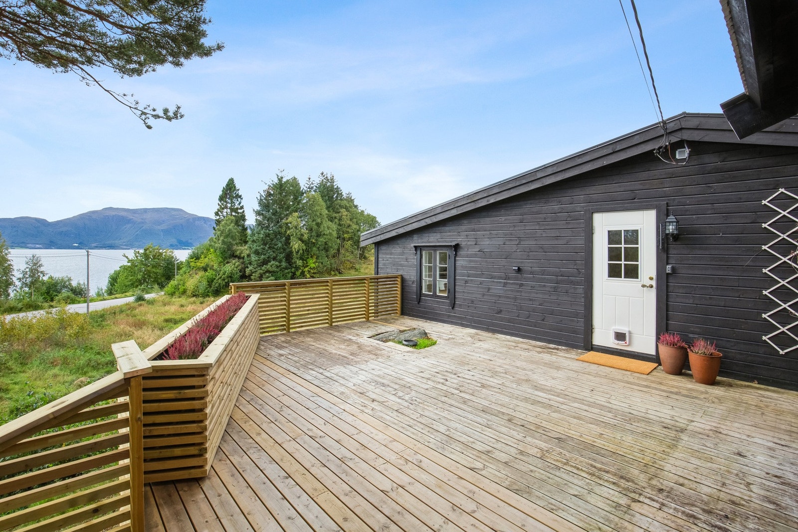 Det er også oppført anneks på eiendommen Galleribilde