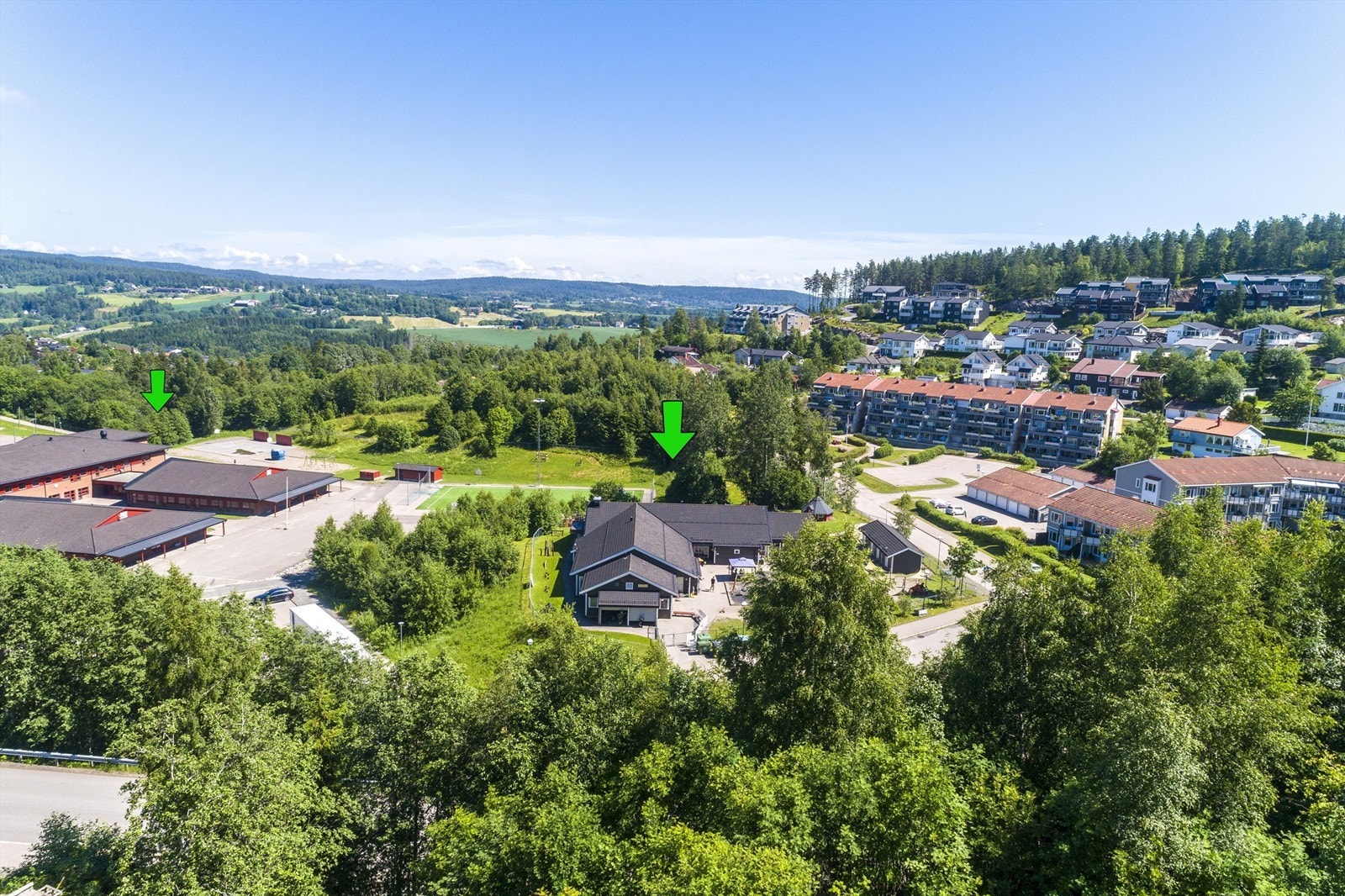 Området nedenfor tomten, svært kort vei til barnehage ogs skole Galleribilde