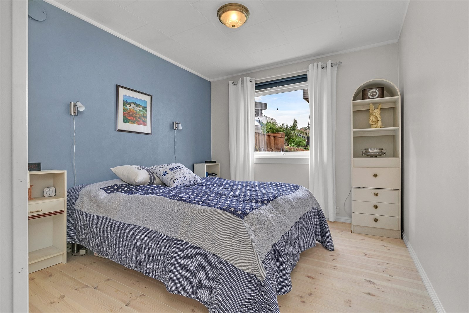 I hovedetasje er det 3 soverom Galleribilde