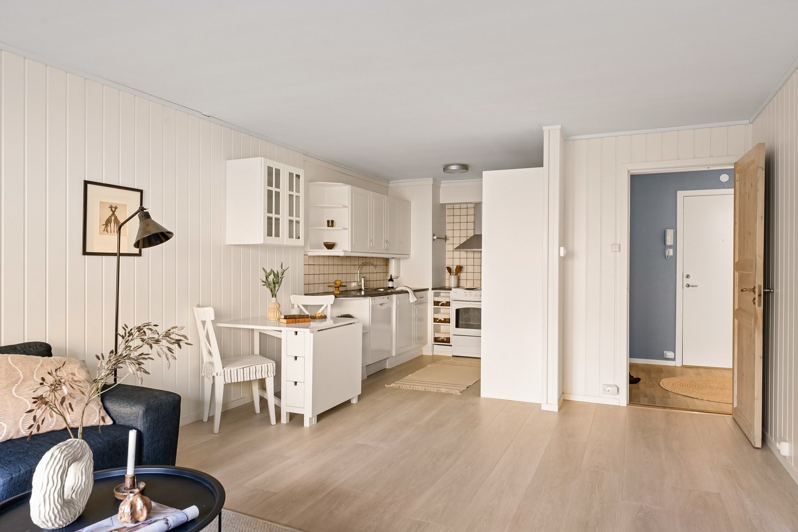 Åpen stue- og kjøkkenløsning. Galleribilde