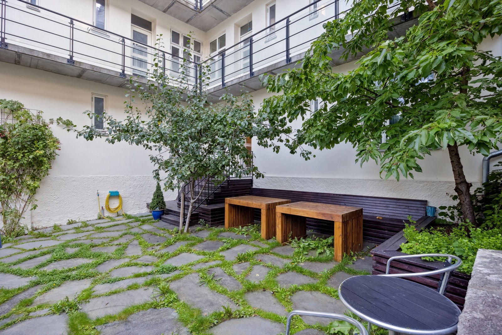 Flotte uteområder i bakgården. Galleribilde