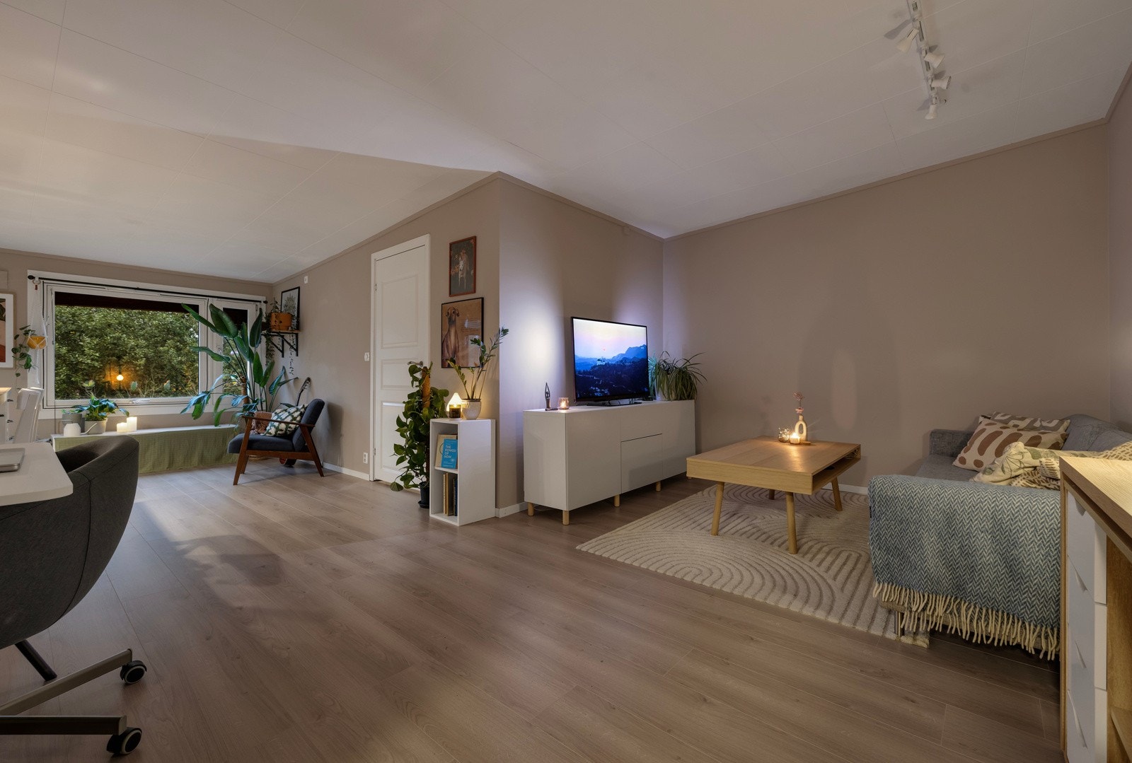 Ingen innsyn inn til stua. Galleribilde