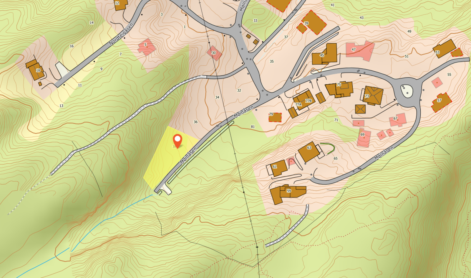 Eiendommen er på 1 060 m²! Galleribilde