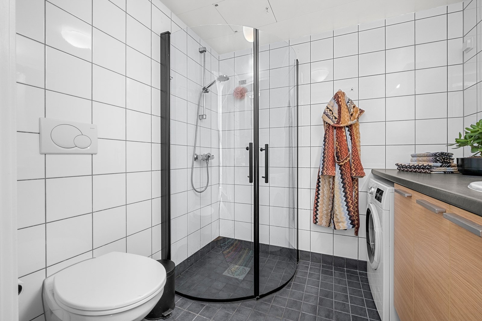 Dusjdørene ble etablert i 2023. Galleribilde