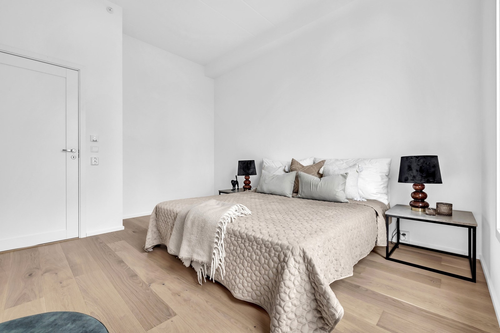 Hovedsoverom med god plass til garderobeskap. Galleribilde