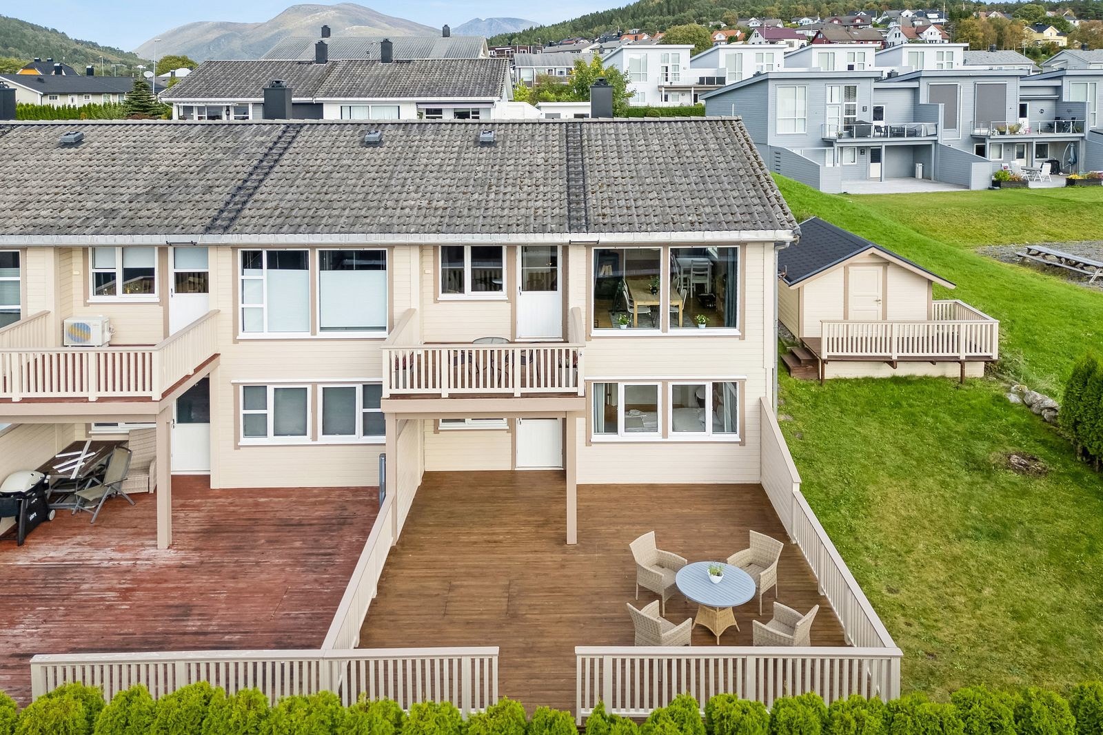 Oversiktsbilde fra vest. Galleribilde