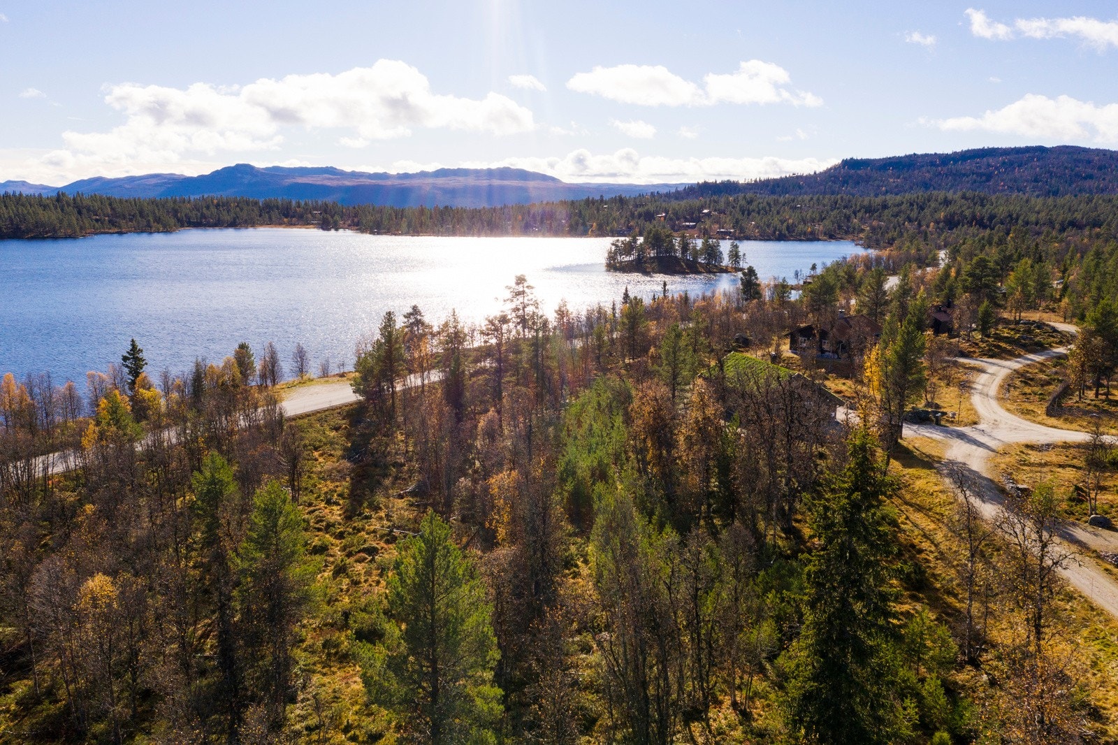 Flotte Buvatn med gode muligheter for fisking og vannaktiviteter Galleribilde