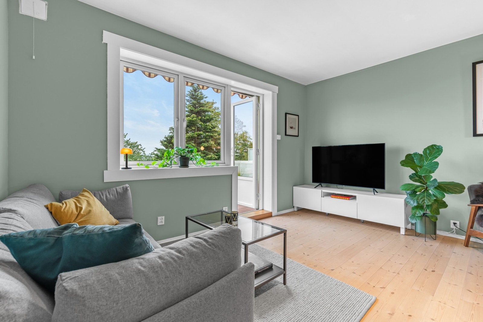 Leiligheten er gjennomgående Galleribilde