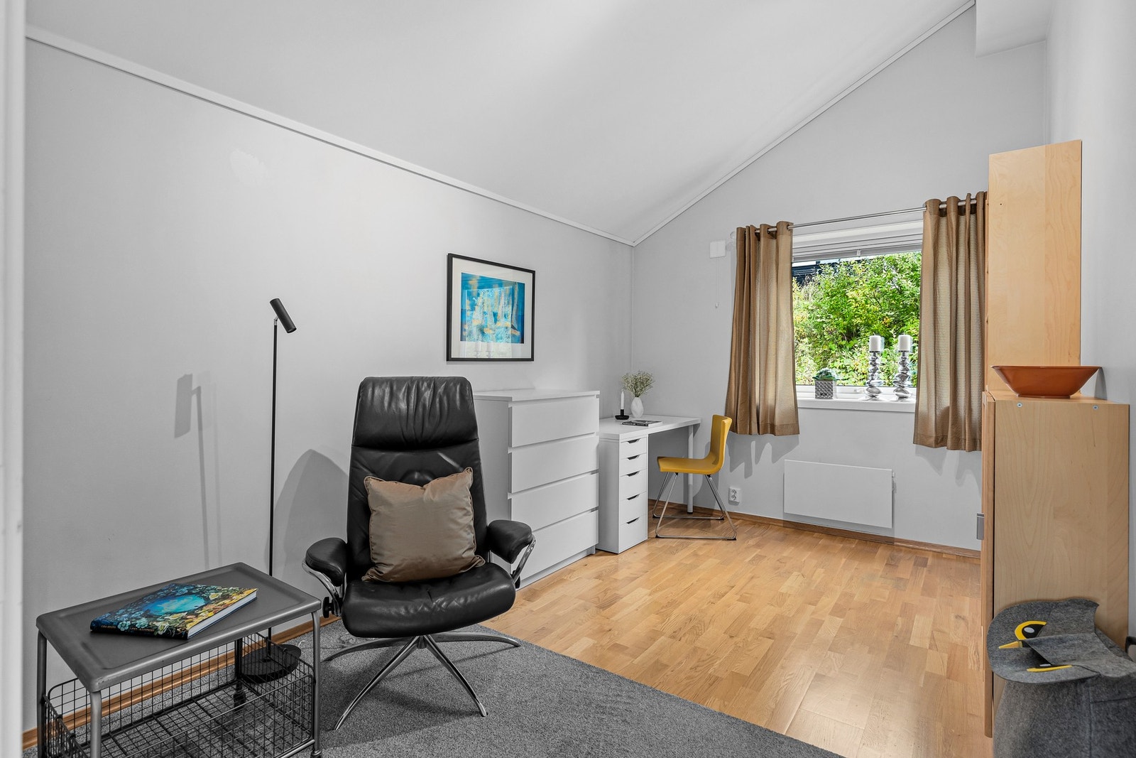 Soverommet er på romslige 11 kvm, og passer også godt som både kontor og gjesterom. Galleribilde