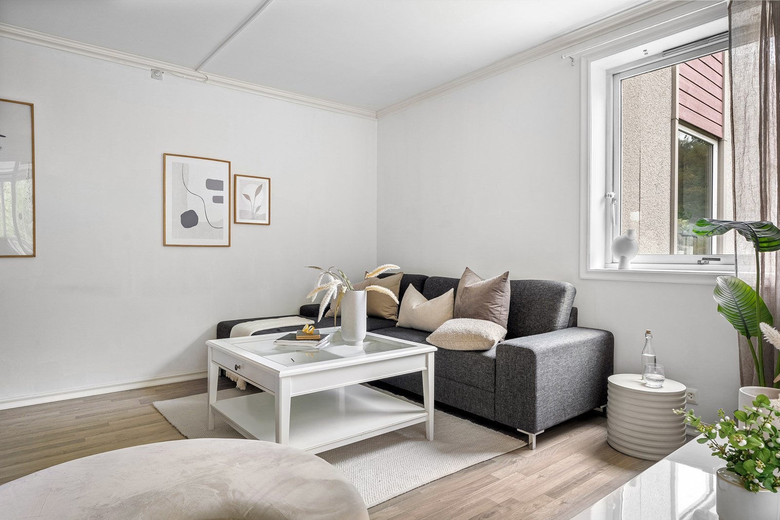 Leiligheten har en stue på hele 23 m²! Galleribilde