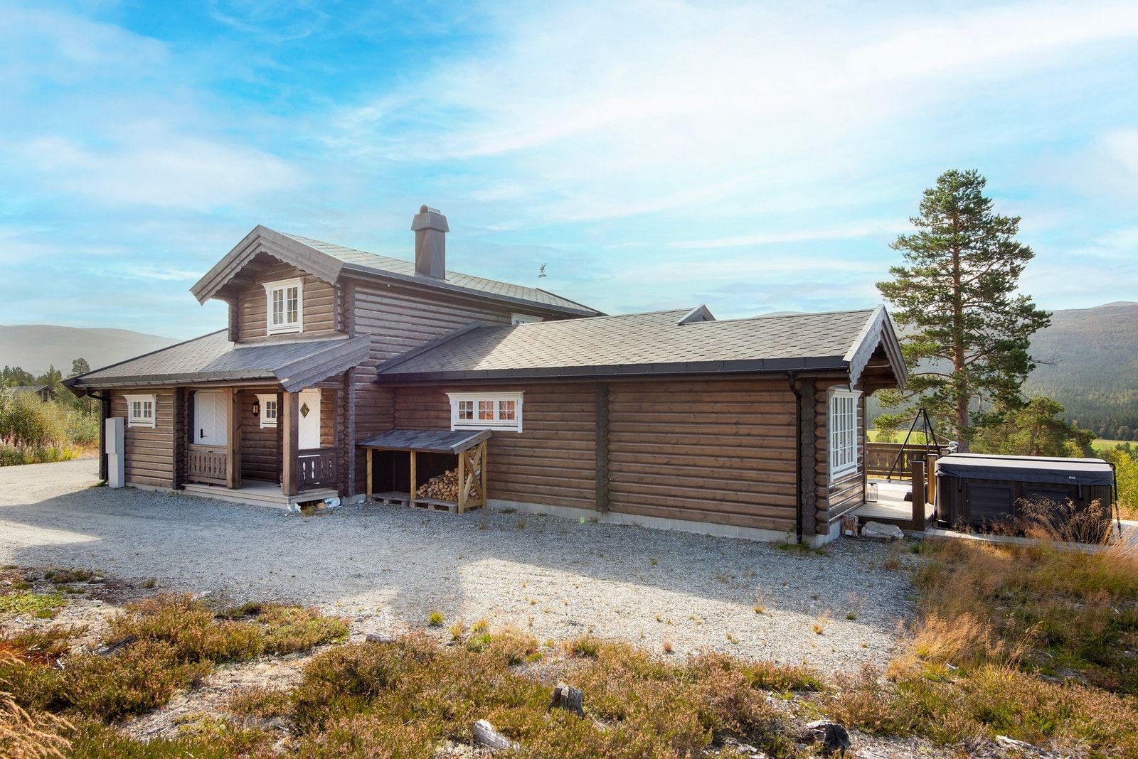 Fasade og inngangsparti Galleribilde