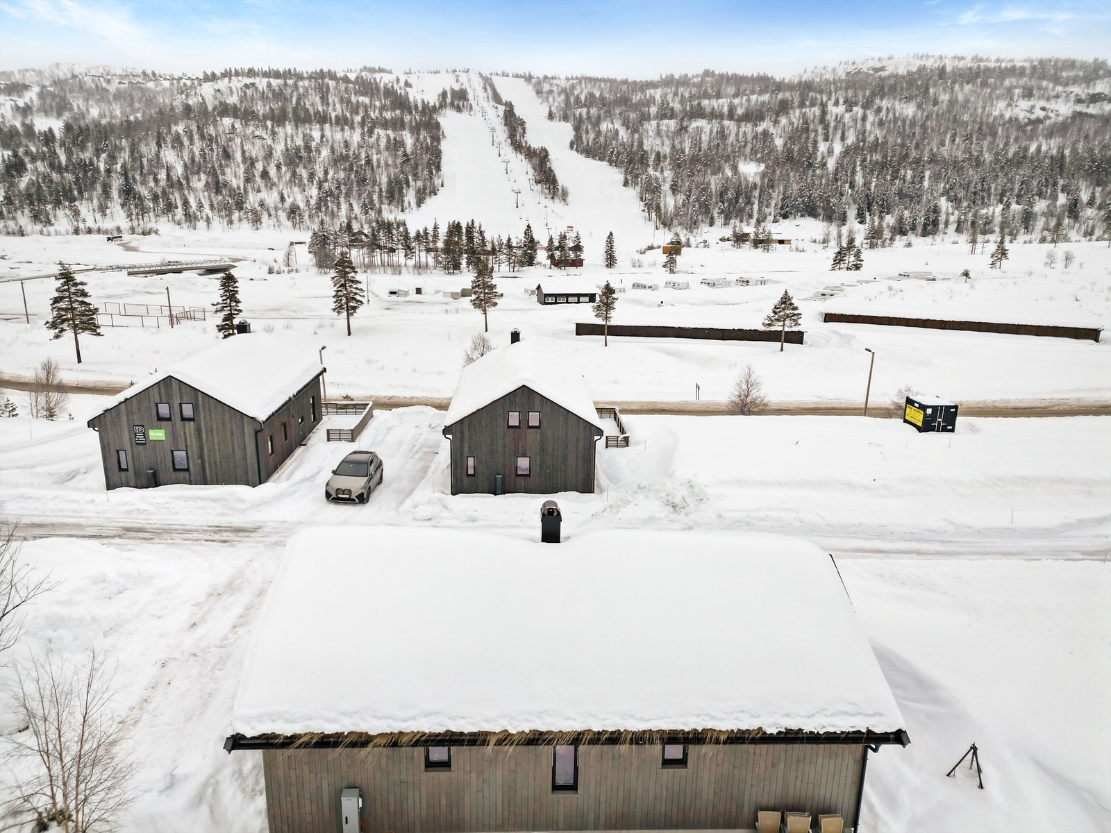 Kort vei og utsikt til skisenteret. Galleribilde