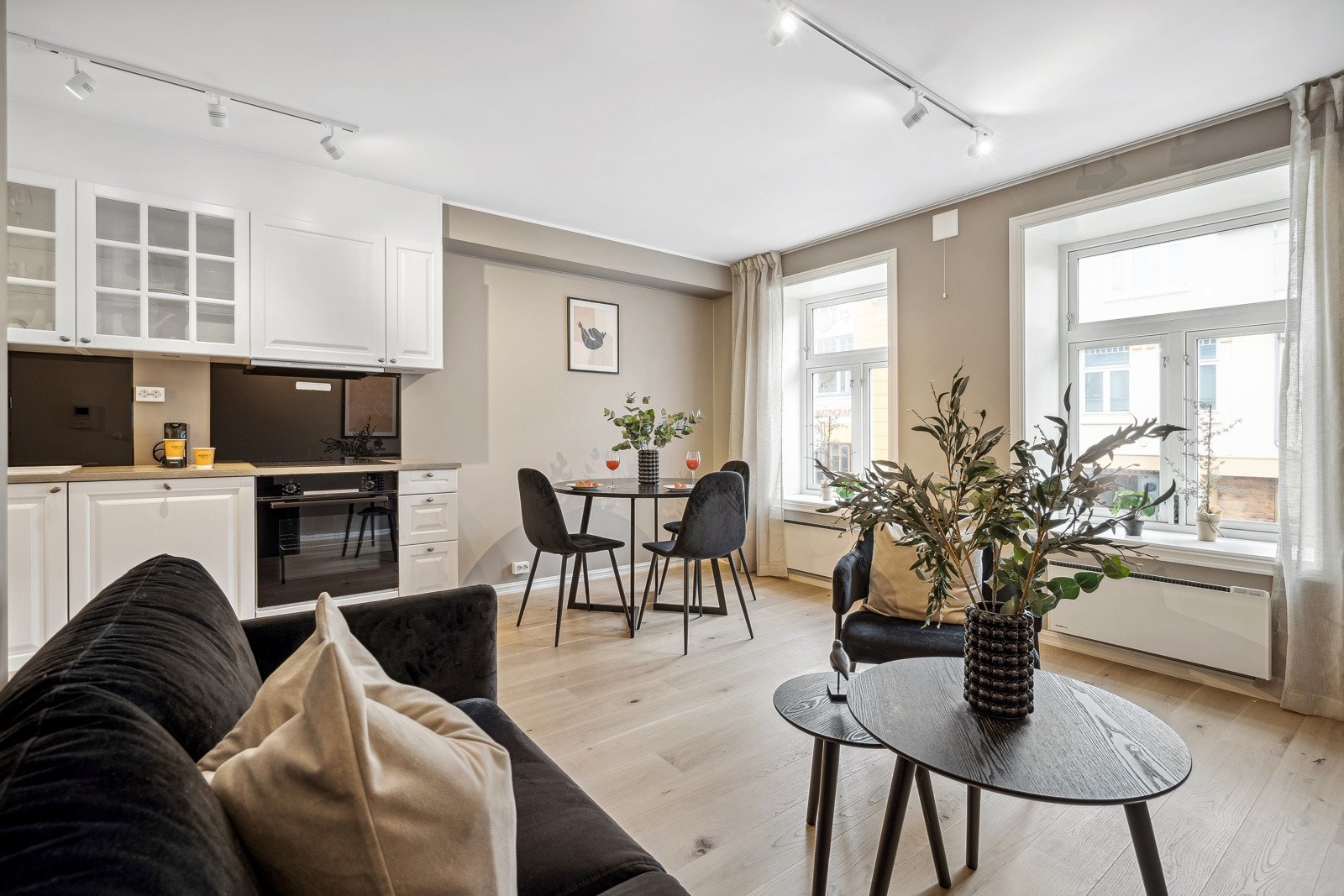 Velkommen til Skanckesmuget 1E - Presentert av Anders Karlstrøm Galleribilde