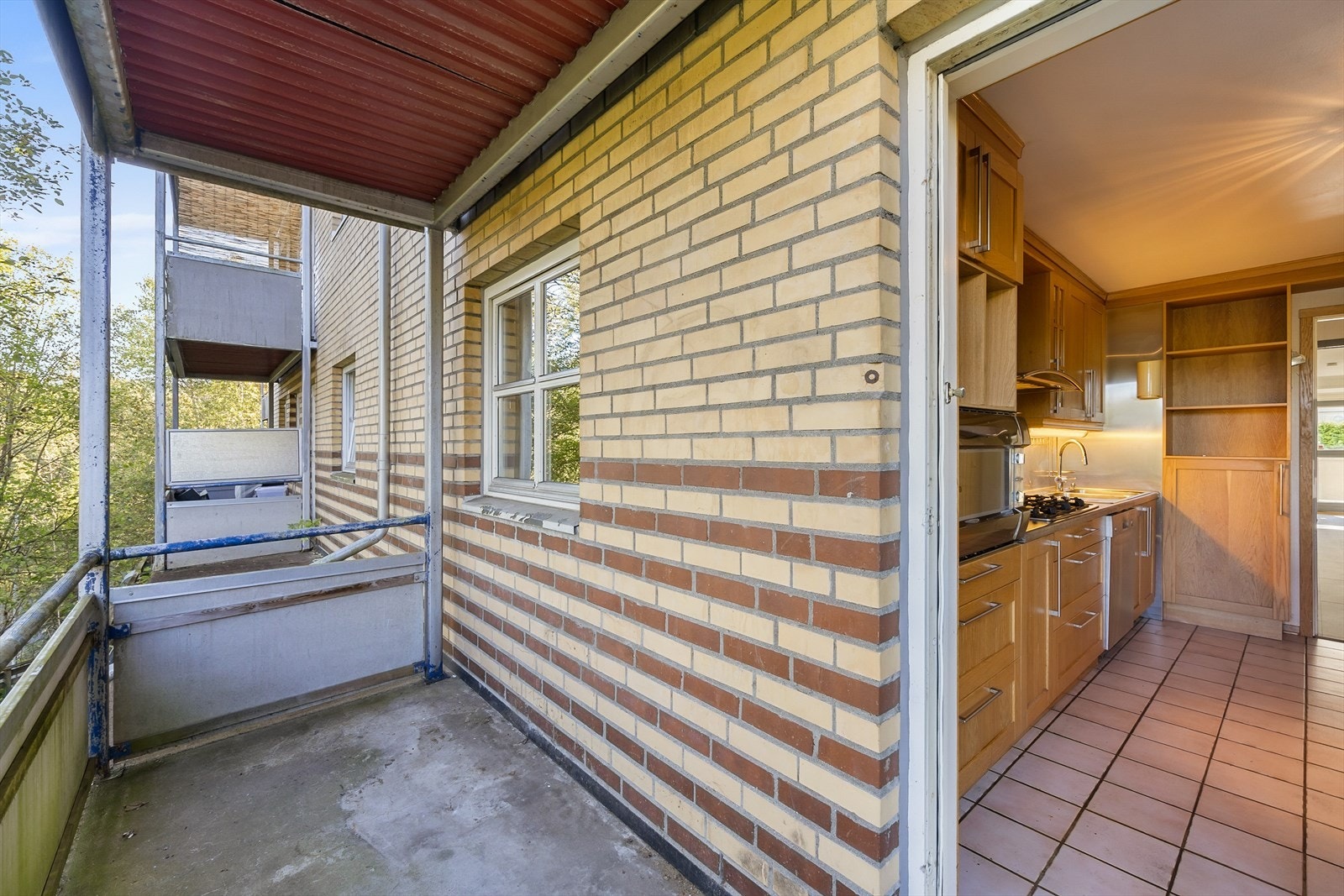 Balkong med tilgang fra kjøkkenet, perfekt for morgenkaffen Galleribilde