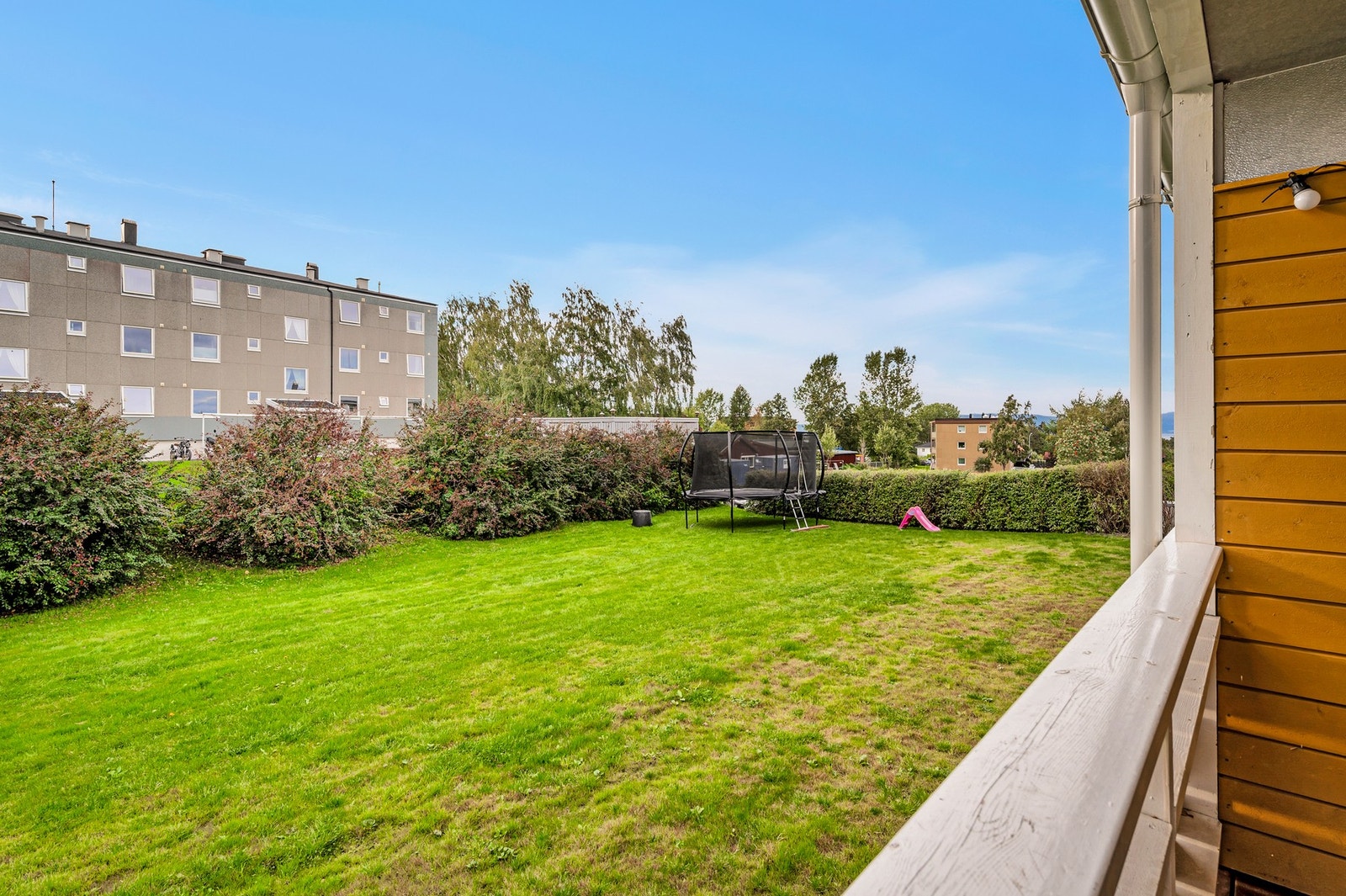 Her er det mye luft mellom byggene og man opplever å ligge usjenert til. Galleribilde