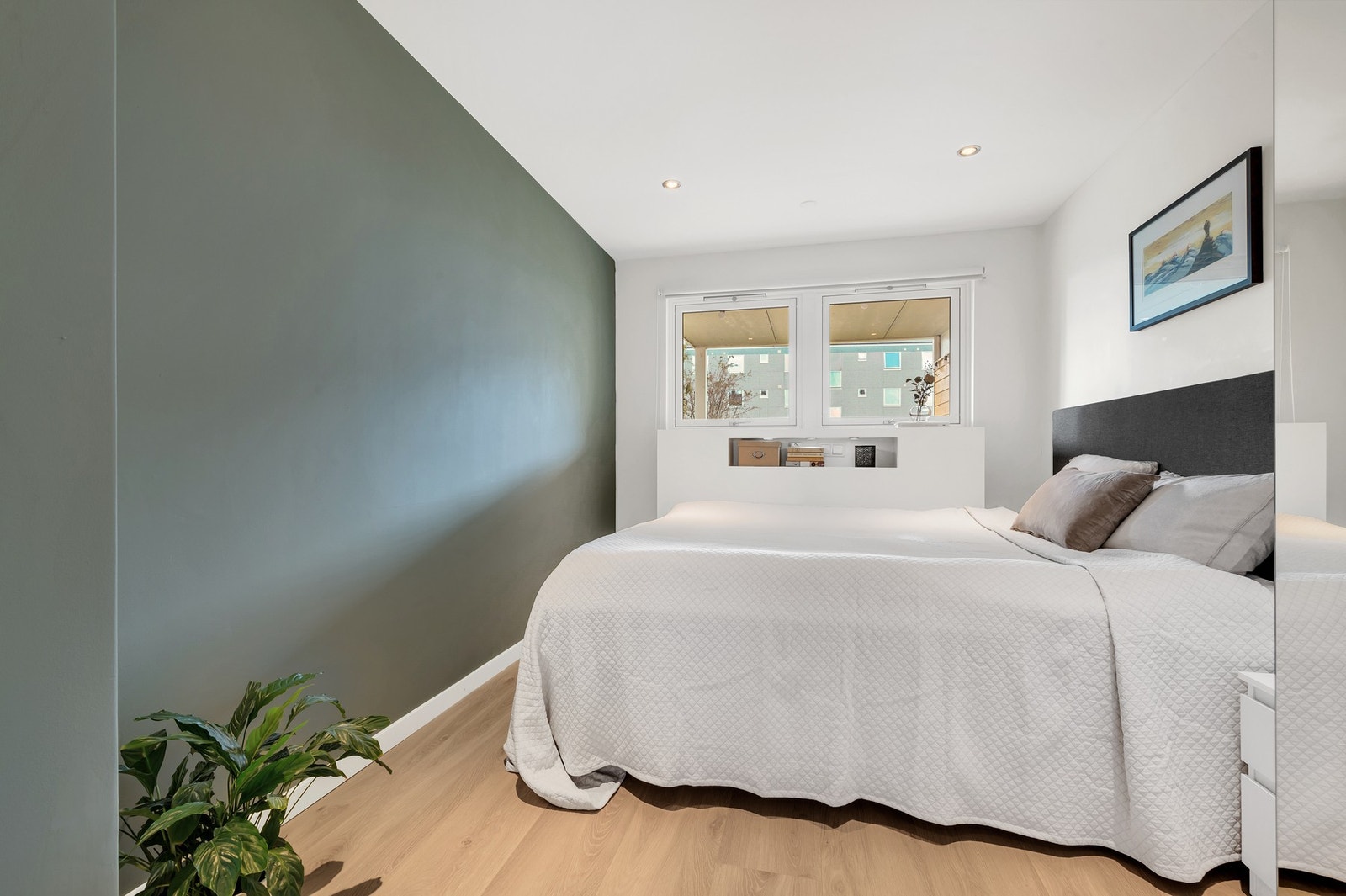 Boligen ligger i et stille og rolig område - her sover du uforstyrret. Galleribilde