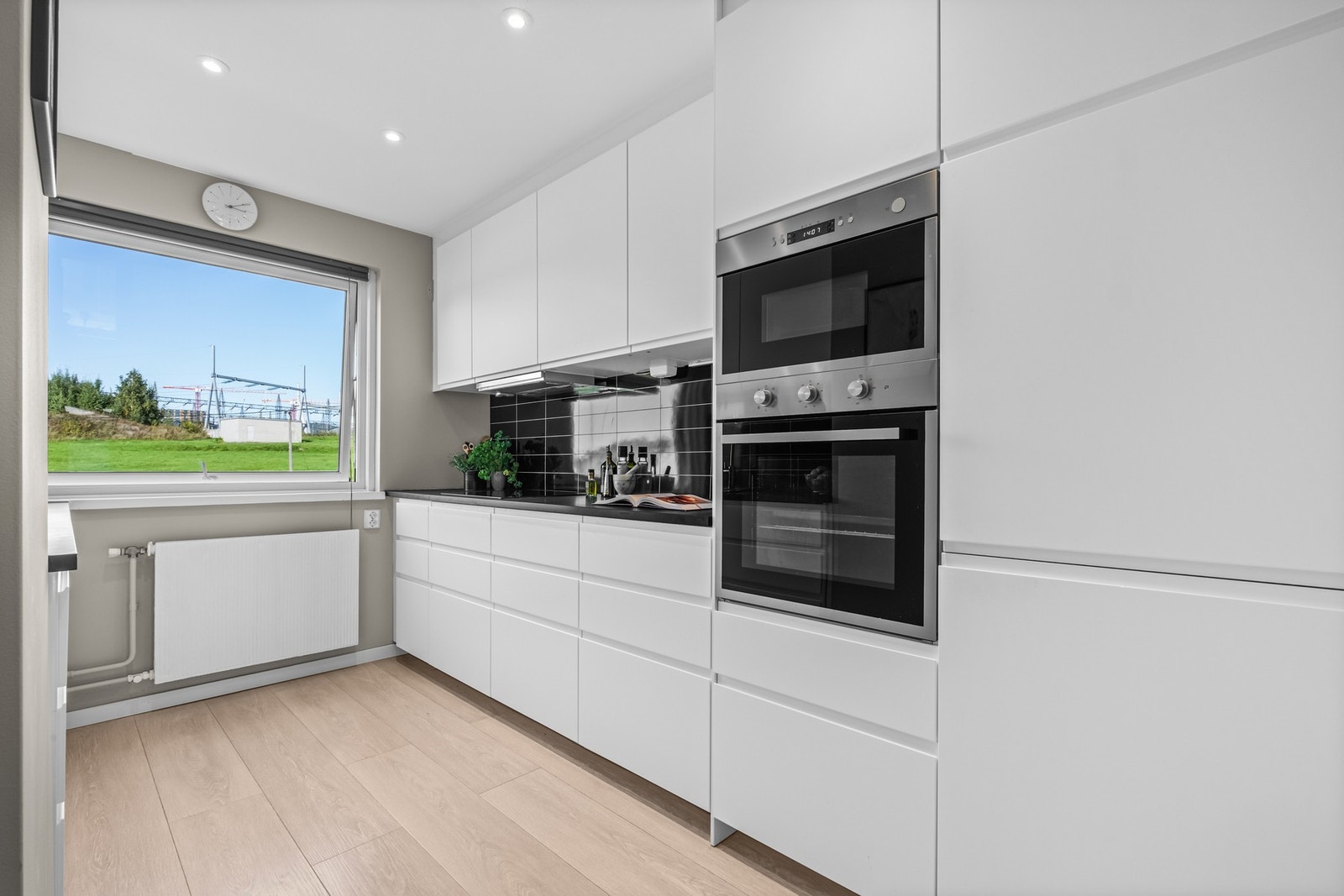 Og et delikat og velutstyrt kjøkken i eget rom fra 2020! Galleribilde
