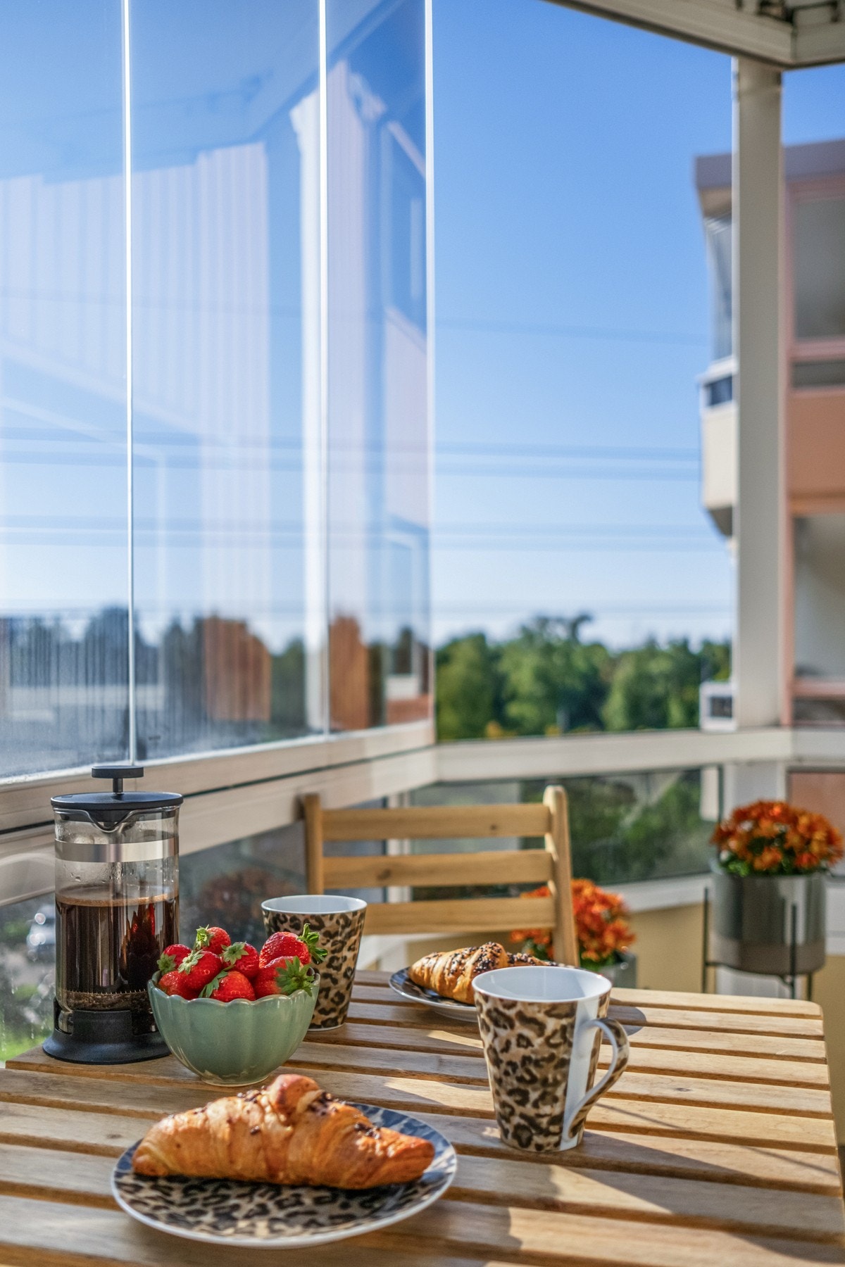 Her kan frokosten nytes i friskt og deilig klima. Galleribilde